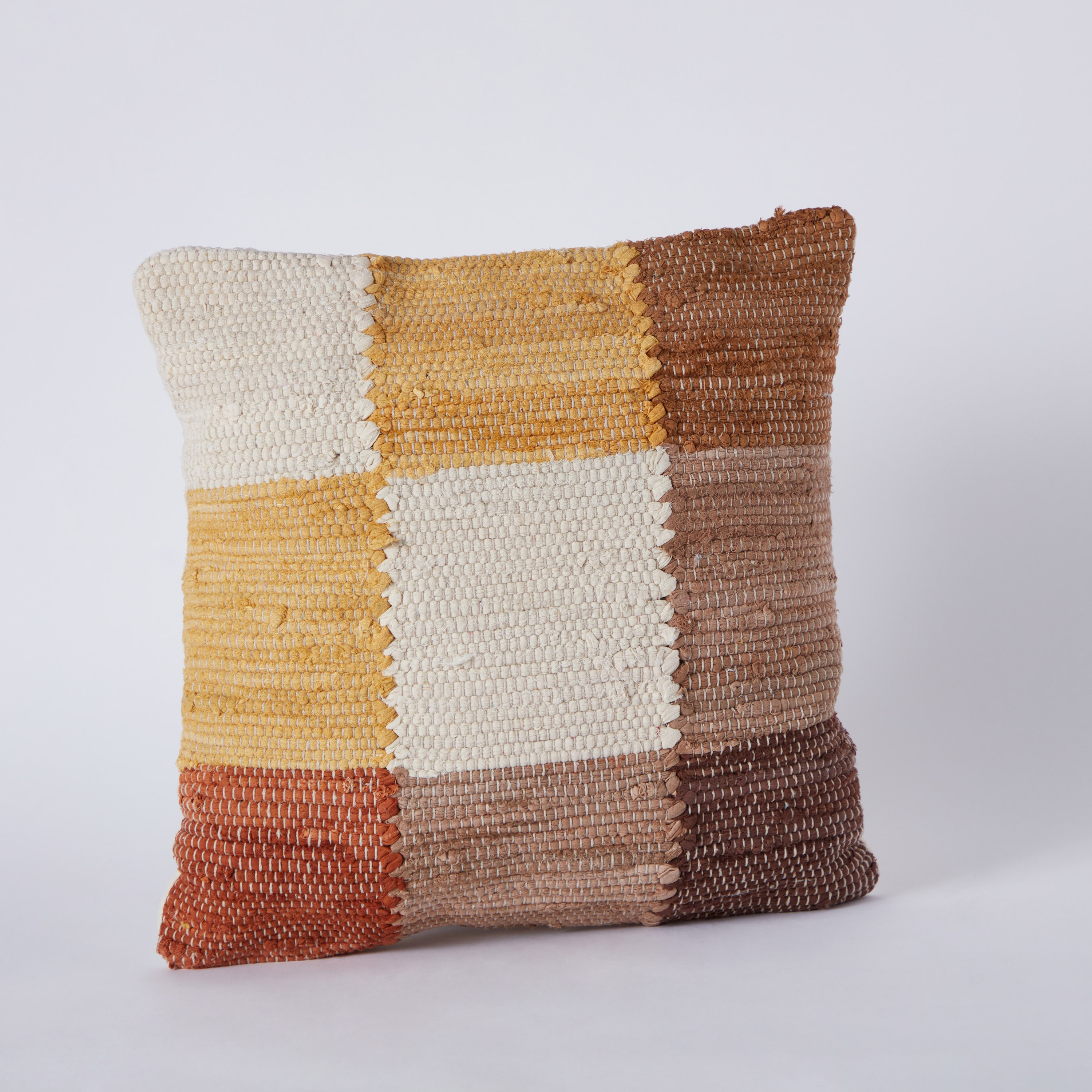 وسادة محشوة بالقطن المعاد تدويره من بليس - 45x45 سم-hbxlivingroom-furnishings-cushionsandcovers-filledcushions-image-5