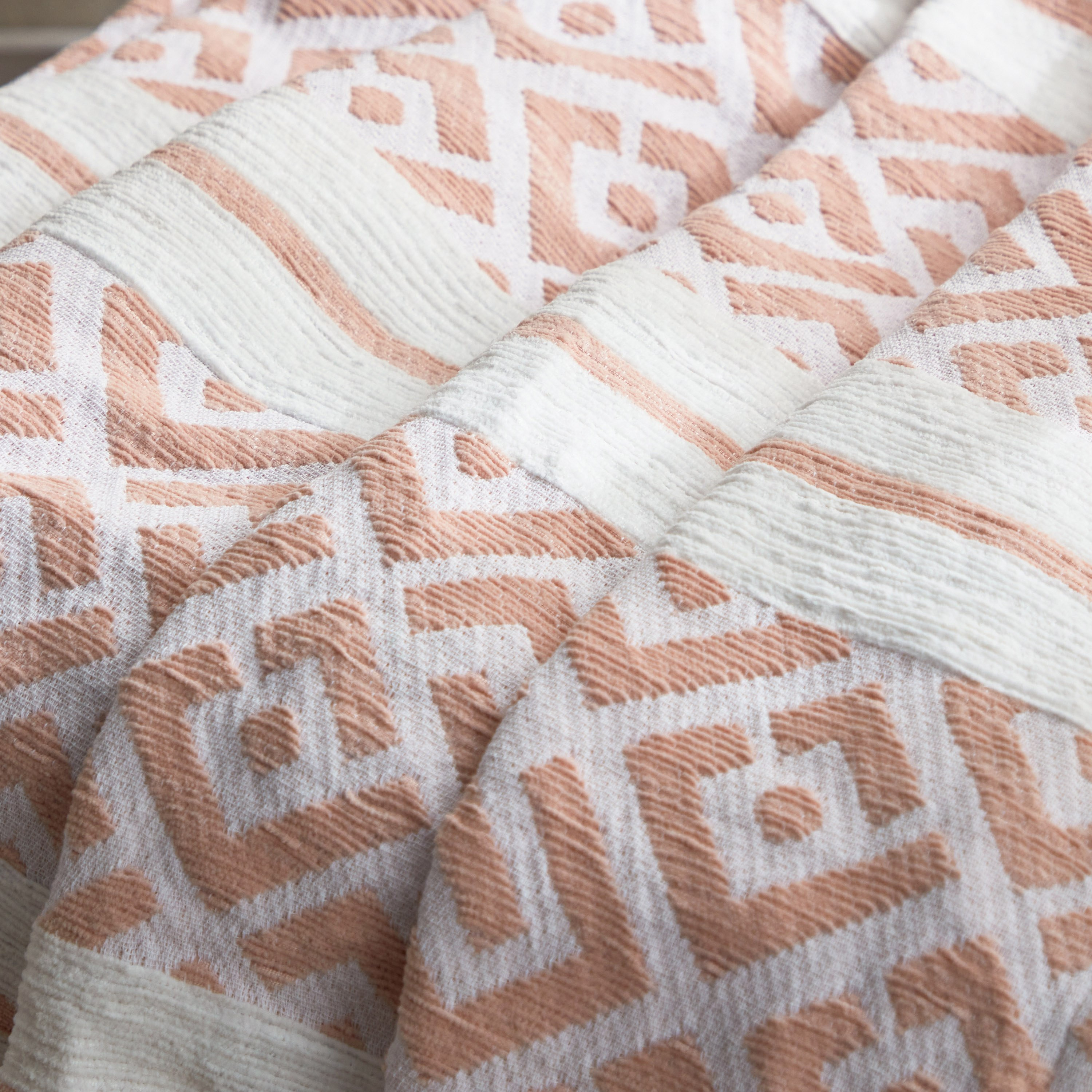 بطانية خفيفة شنيل من مكنيس - 130x170 سم-hbxhomeware-hbxbedroom-image-3