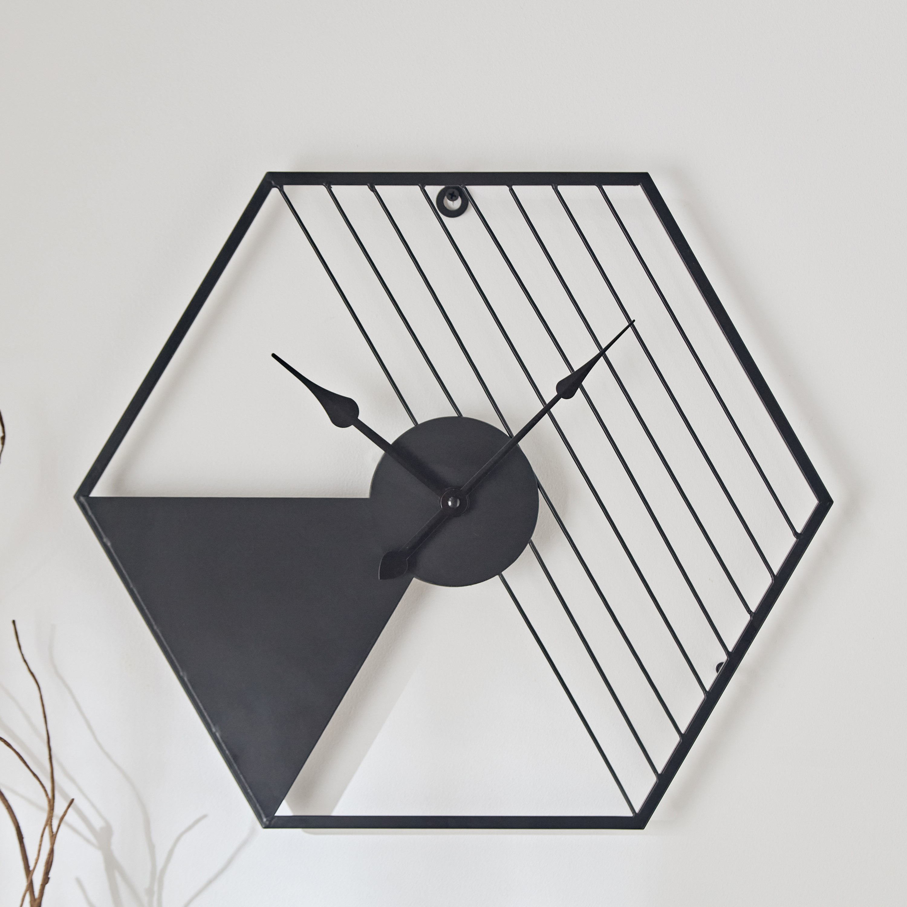 ساعة حائط معدن هندسية من سونيت - 45x39x4.5 سم-hbxhomeware-hbxdecorandfurnishings-image-2
