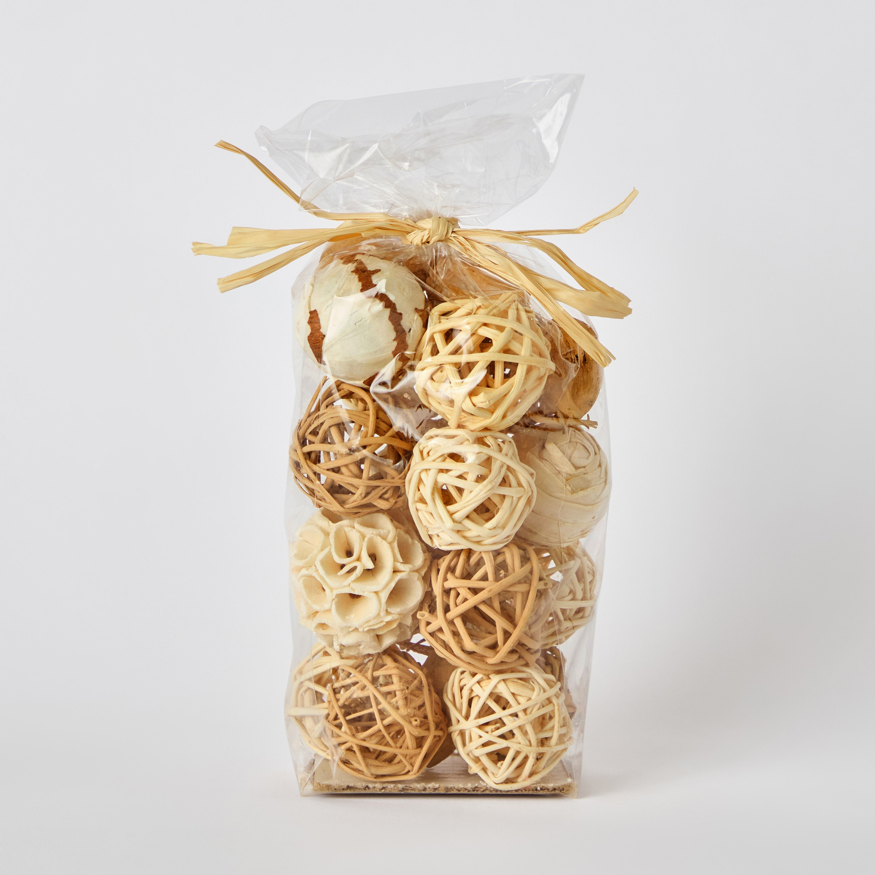 كرات ديكور متنوعة في شنطة من ميدلي - 4 سم-hbxdecorandfurnishings-homeaccessories-artificialflowersandplants-image-5