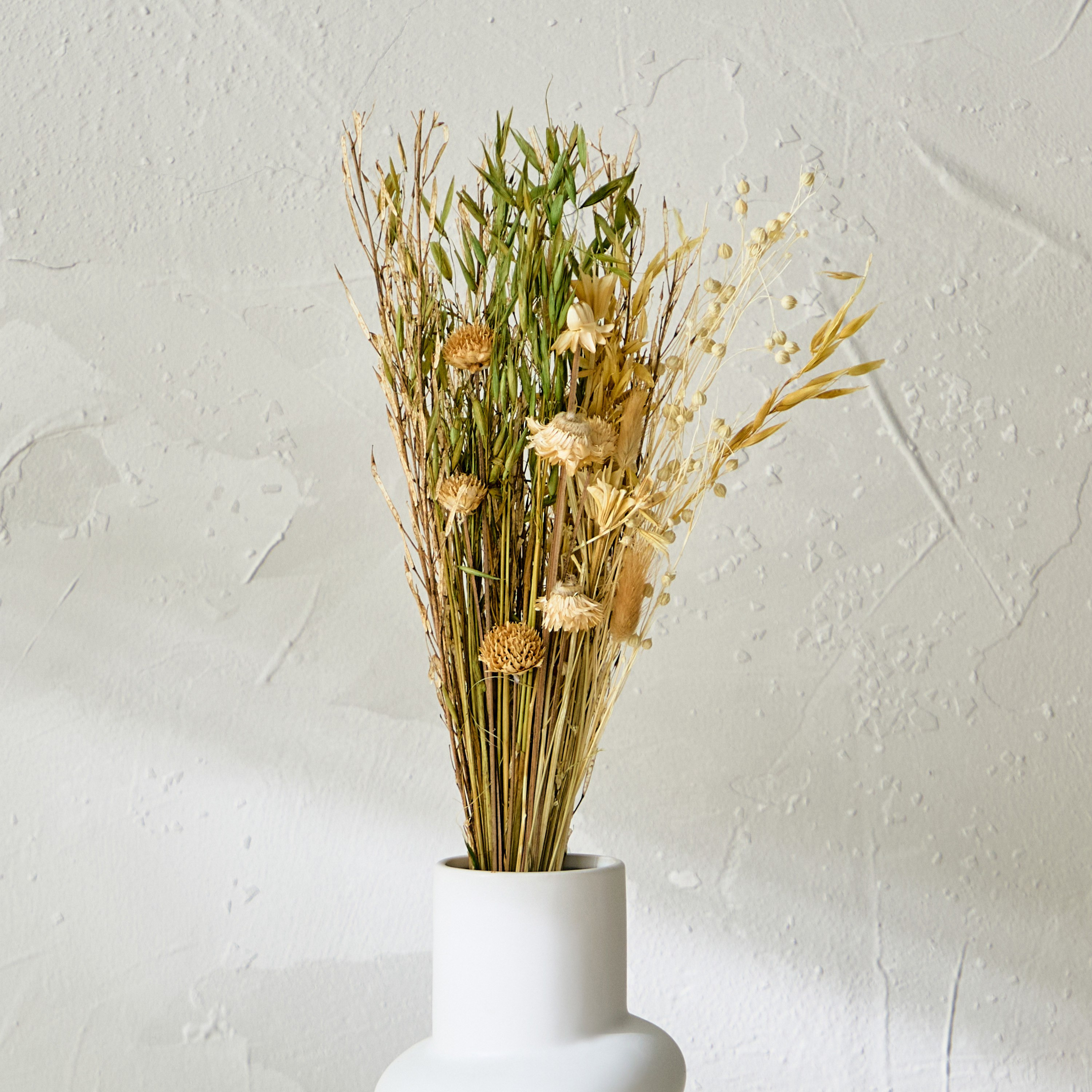 باقة زهور الربيع في كيس ورقي من ميدلي - 60 سم-hbxdecorandfurnishings-homeaccessories-artificialflowersandplants-image-2