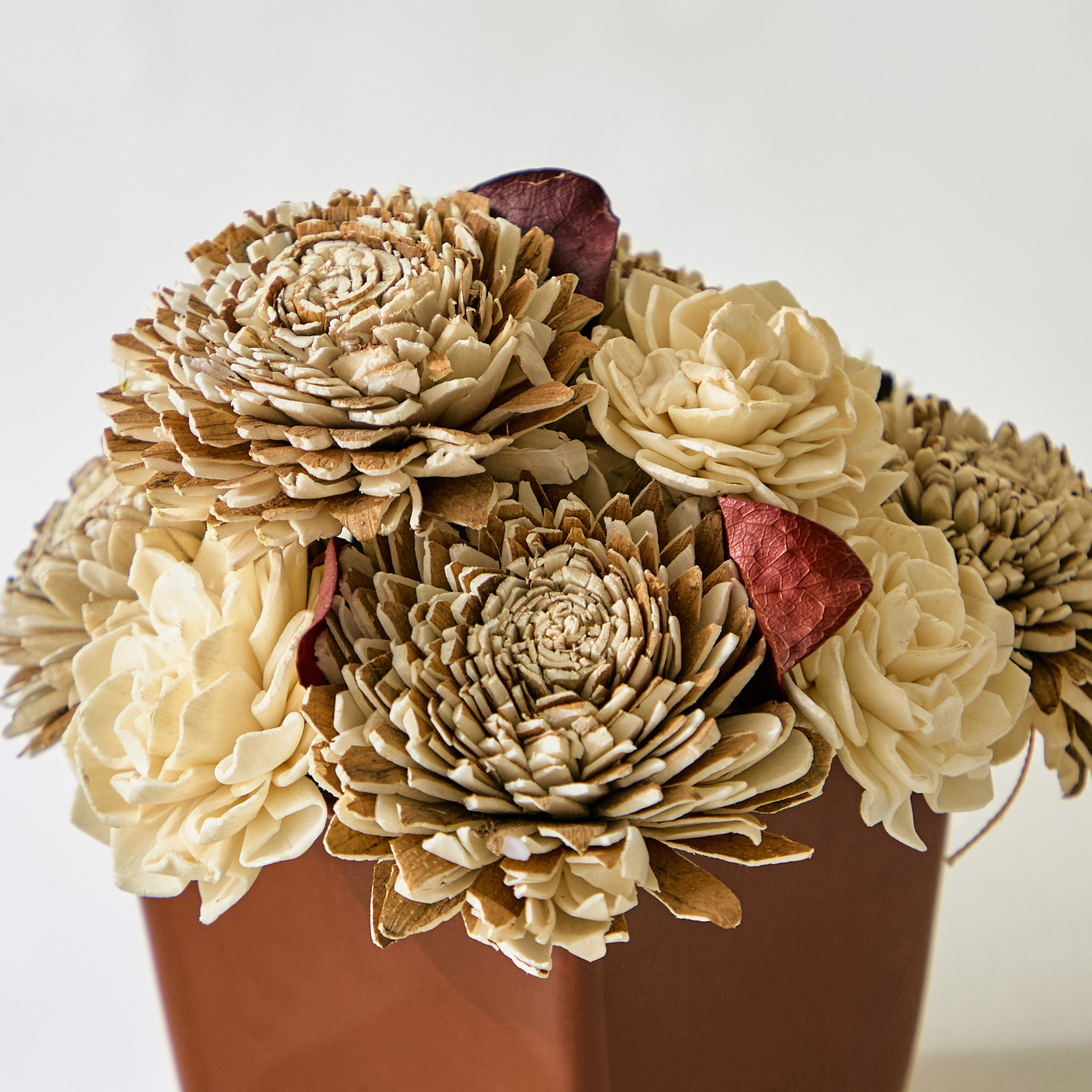 Medley Shola Flower Ceramic Potted Plant - 16 cm-hbxdecorandfurnishings-homeaccessories-artificialflowersandplants-image-2