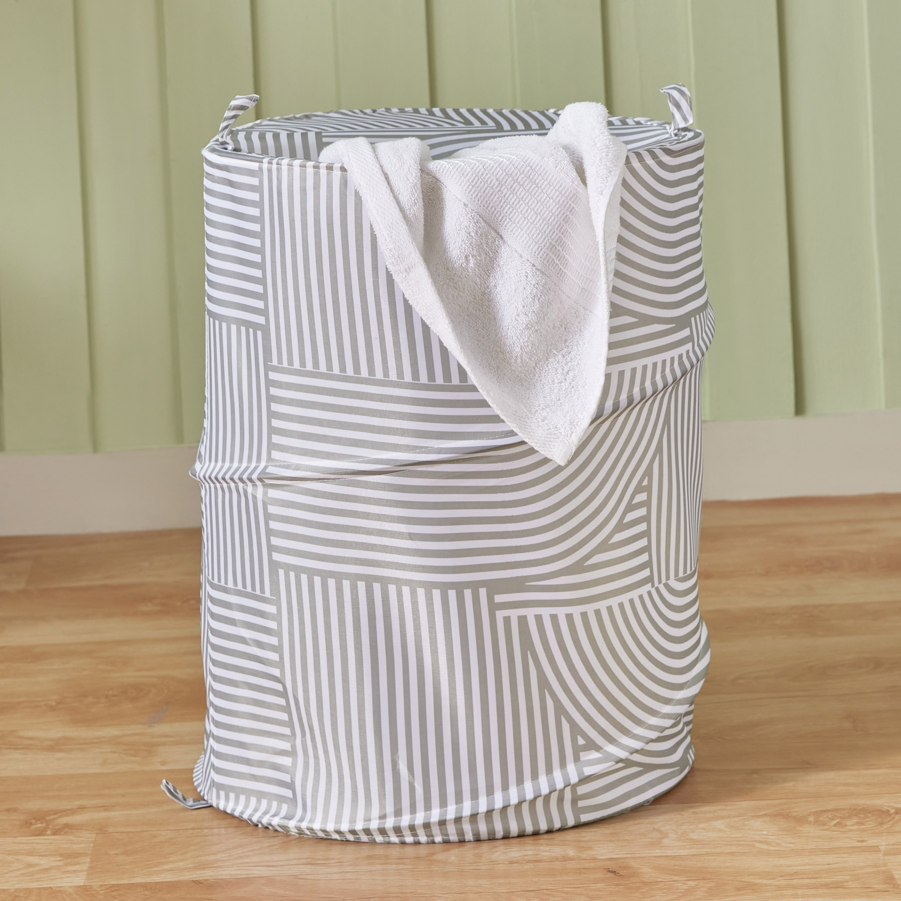 سلة غسيل بوليستر بطبعات من أريستو - 42x55 سم-hbxbathroom-bathroomstorage-laundryhampers-image-1