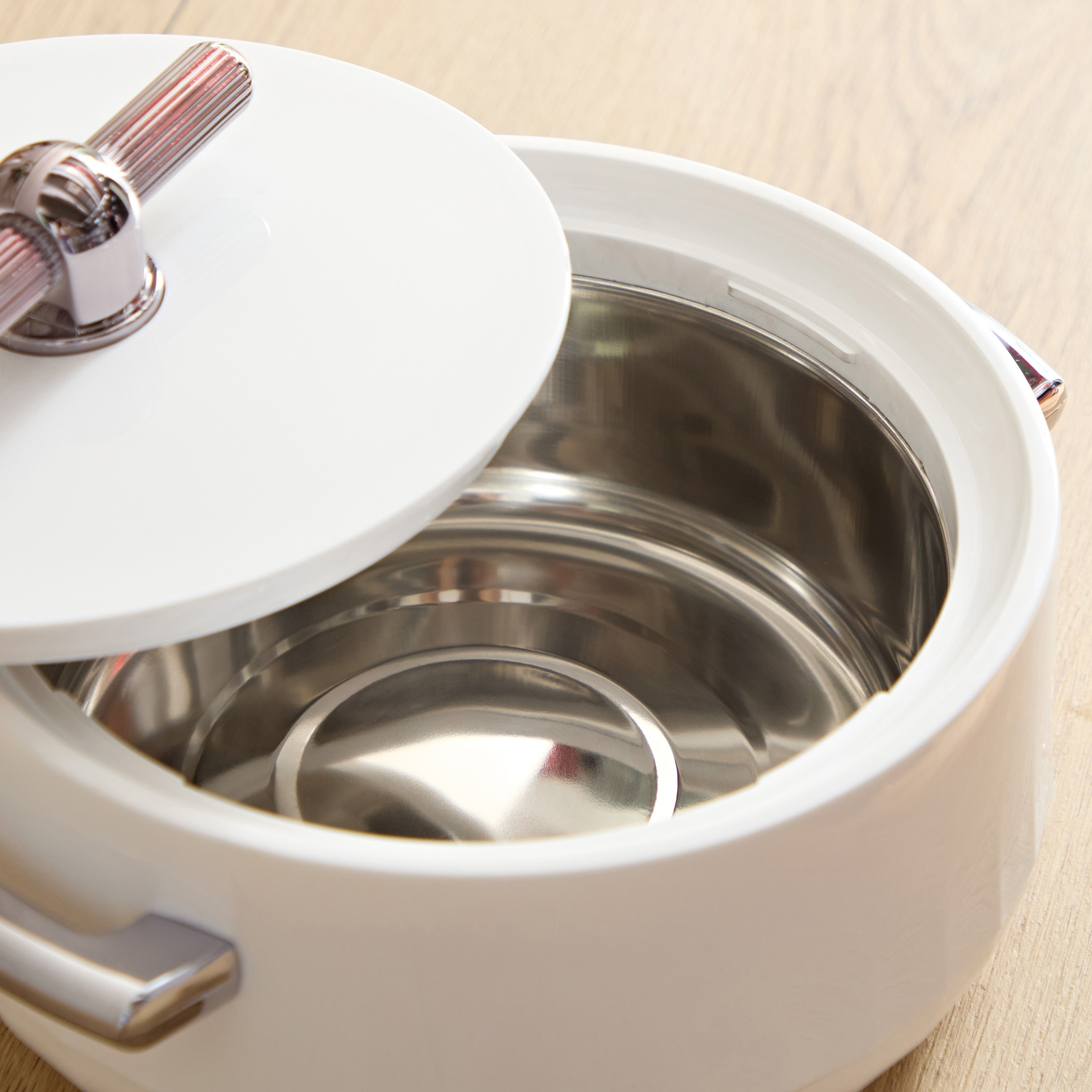 Elegance Hot Pot Casserole - 1.7 L-hbxdecorandfurnishings-tabletop-serveware-image-5