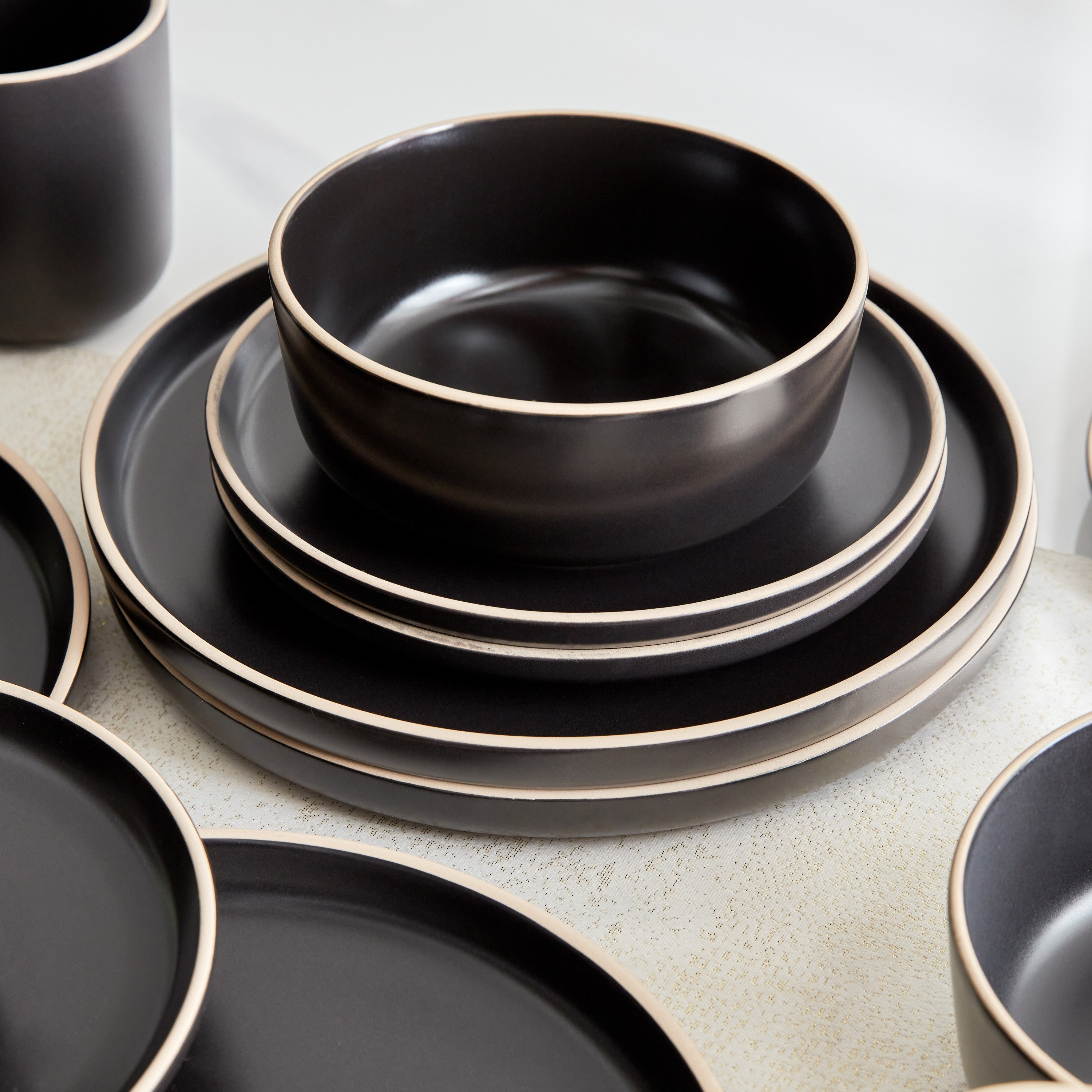 طقم عشاء 16 قطعة من إليجنزا - 4 أشخاص-hbxhomeware-hbxkitchen-image-4
