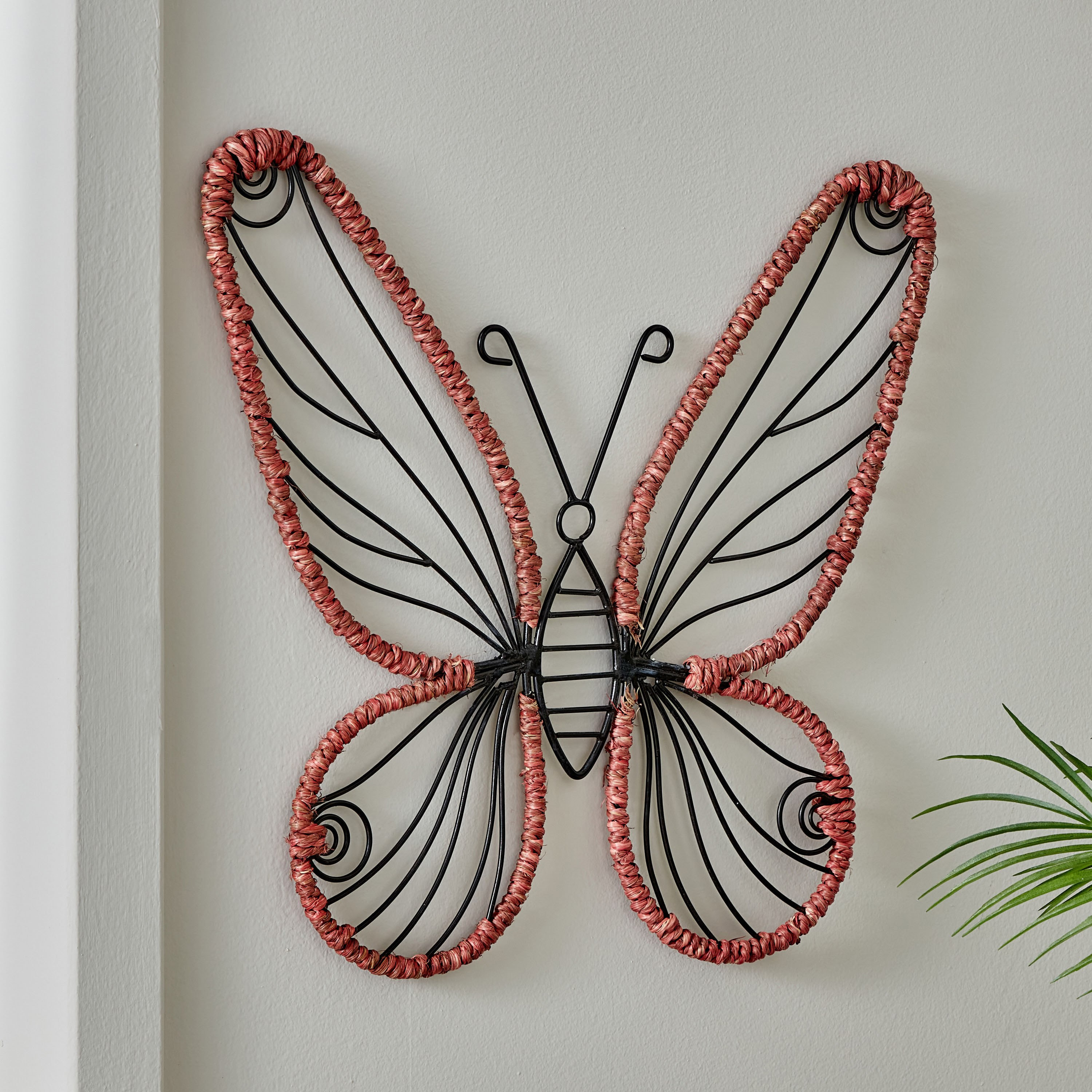 ديكور معلق على شكل فراشة معدن من سبلينديد- 43x38x0.5 سم-hbxdiningroom-walldecor-wallart-image-1