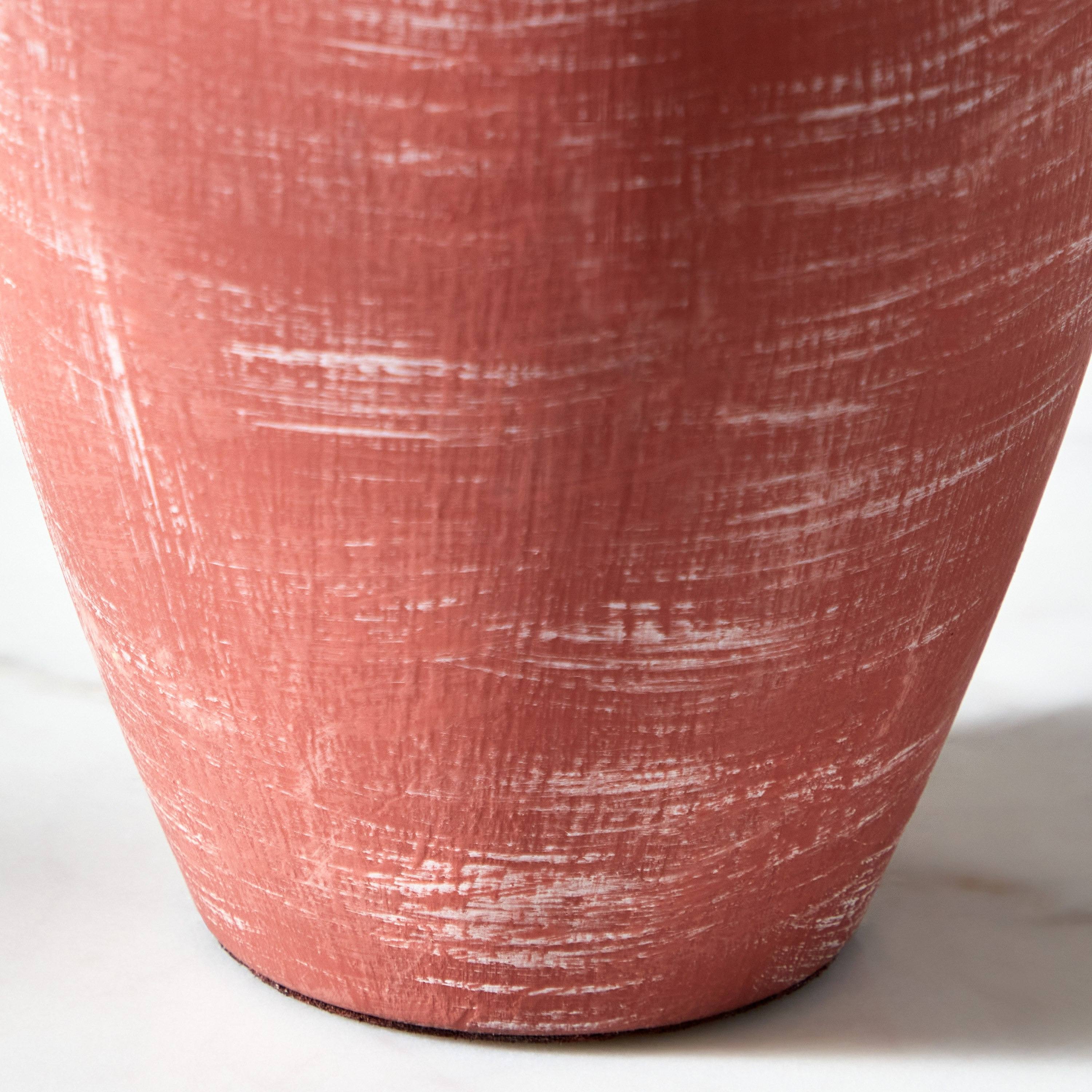 مزهرية طاولة معدن على شكل قمع من سبلينديد - 20x20x28 سم-hbxbedroom-decorandaccessories-vases-image-4