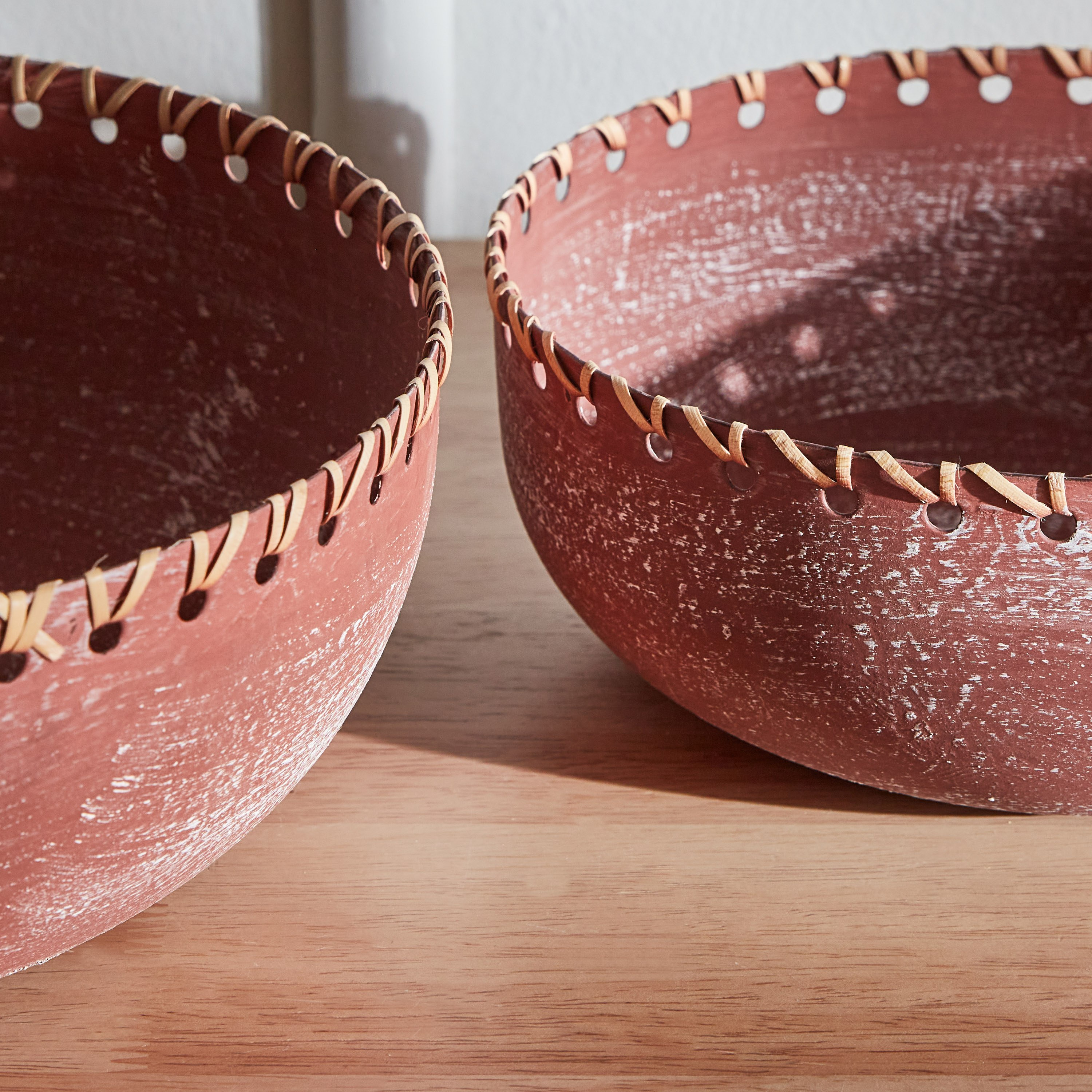 وعاء ديكور معدني من سبلينديد - طقم من قطعتين-hbxdecorandfurnishings-homeaccessories-bowls-image-4