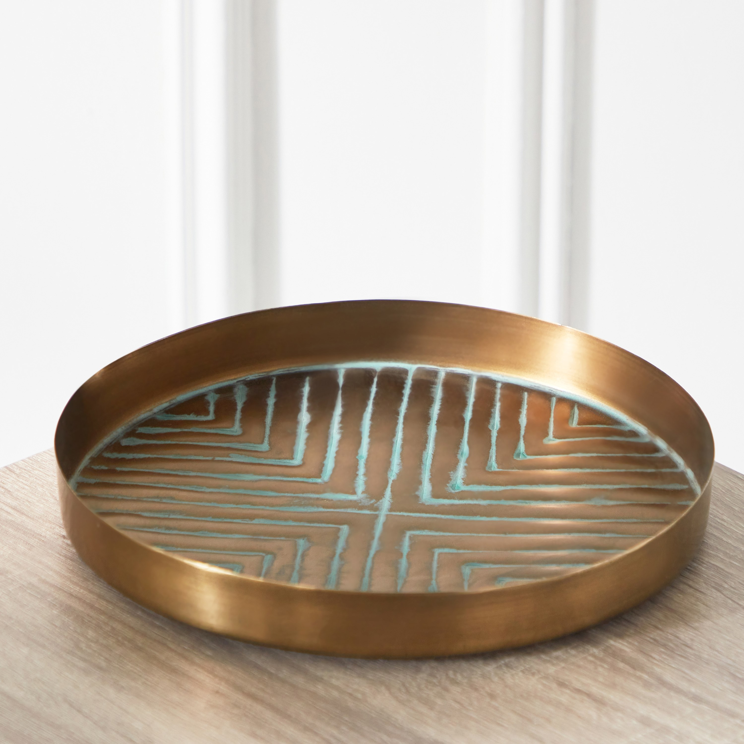 صحن ديكور معدن - سبلينديد - 25x25x3 سم-hbxhomeware-hbxdecorandfurnishings-image-2