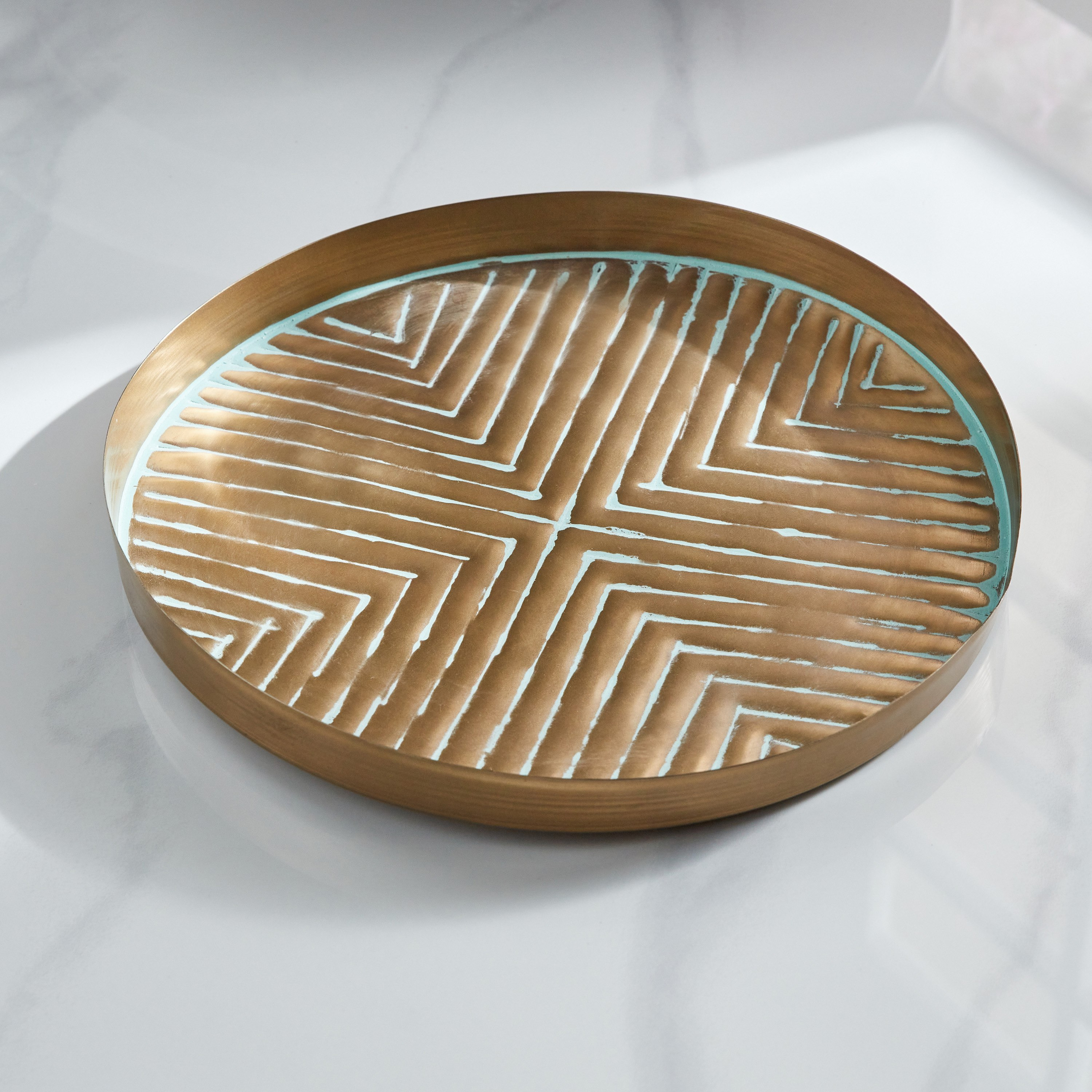 صحن ديكور معدن من سبلينديد - 31x31x3 سم-hbxhomeware-hbxdecorandfurnishings-image-2