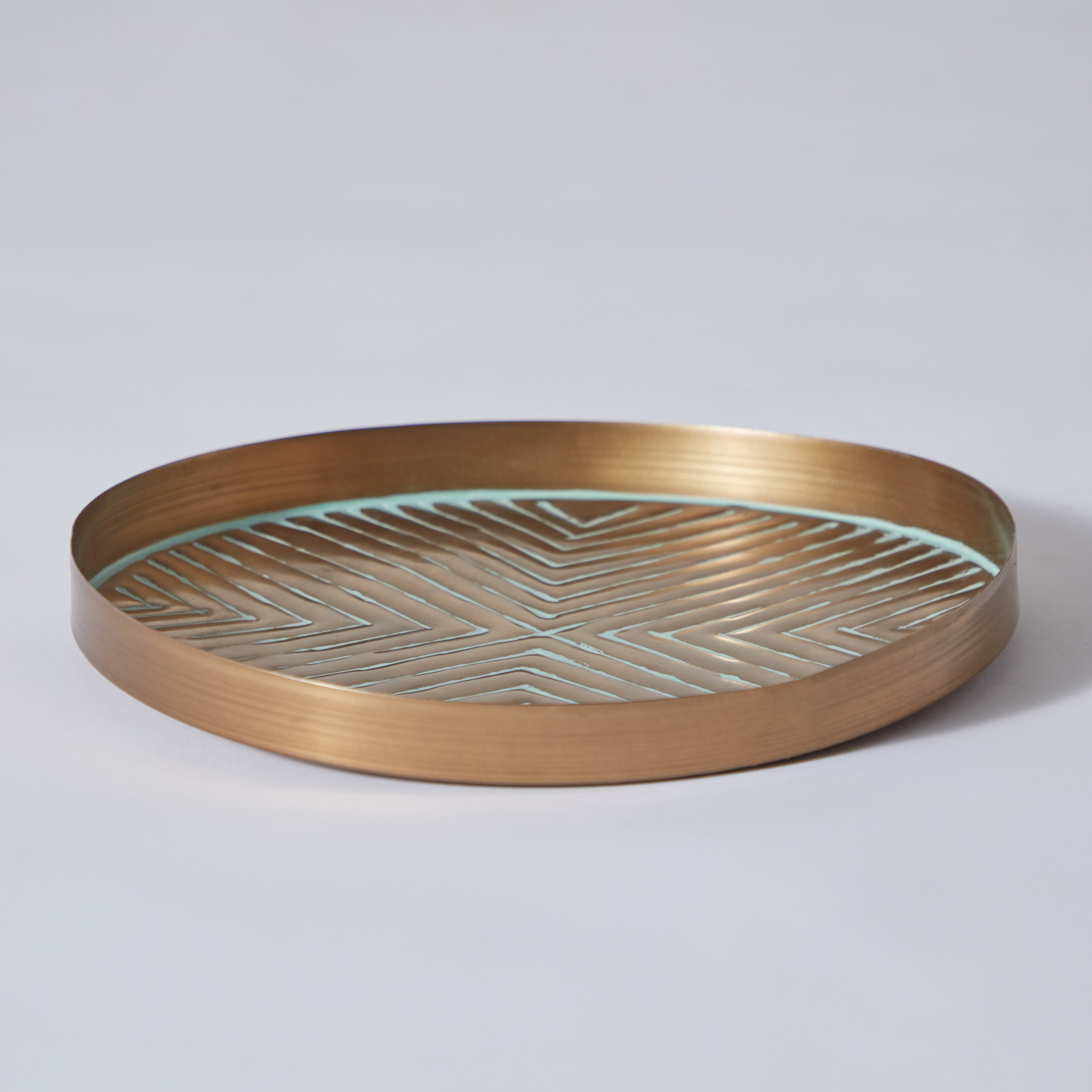 صحن ديكور معدن من سبلينديد - 31x31x3 سم-hbxhomeware-hbxdecorandfurnishings-image-5