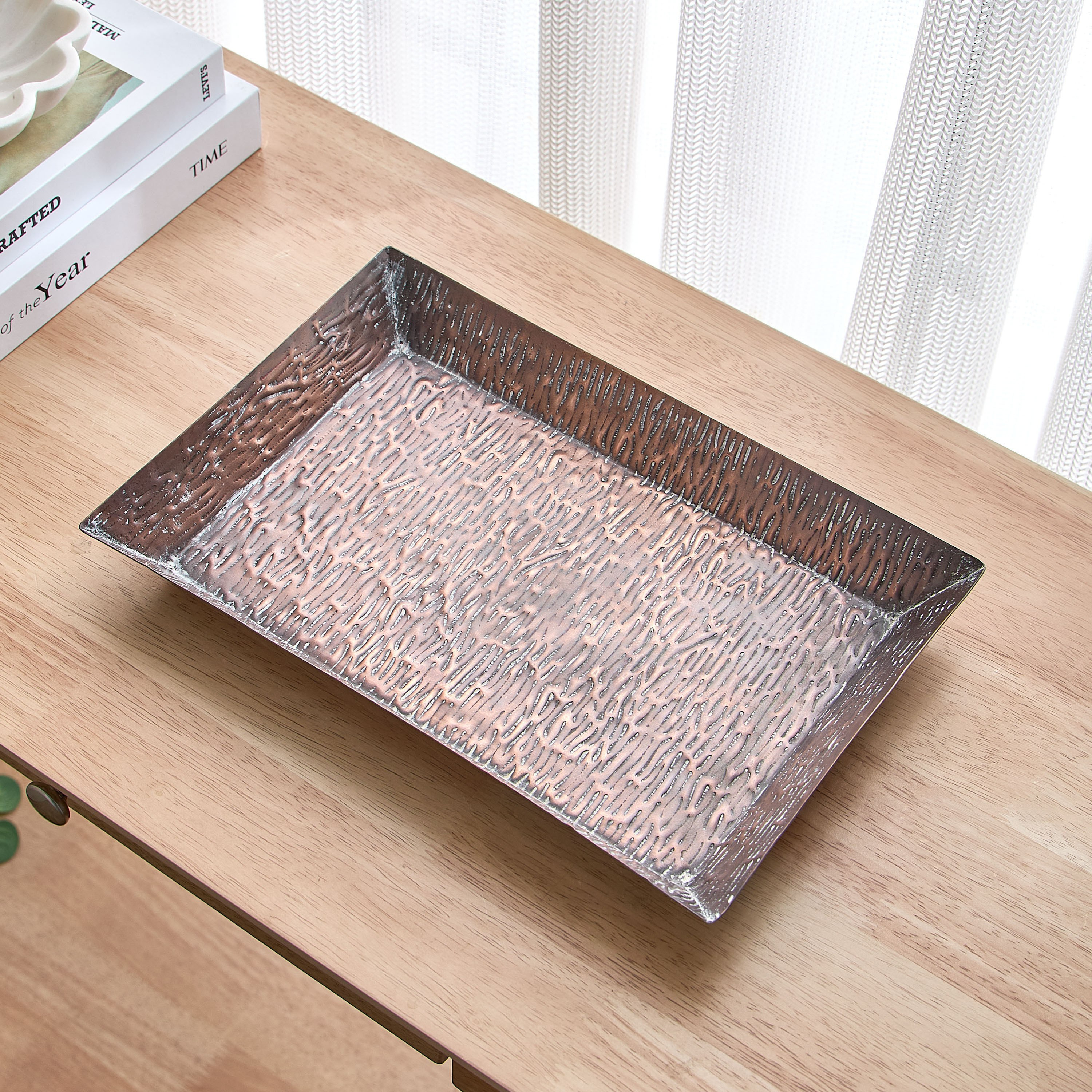صحن ديكور معدن مستطيل من سبلينديد - 32x22x4 سم-hbxhomeware-hbxdecorandfurnishings-image-2