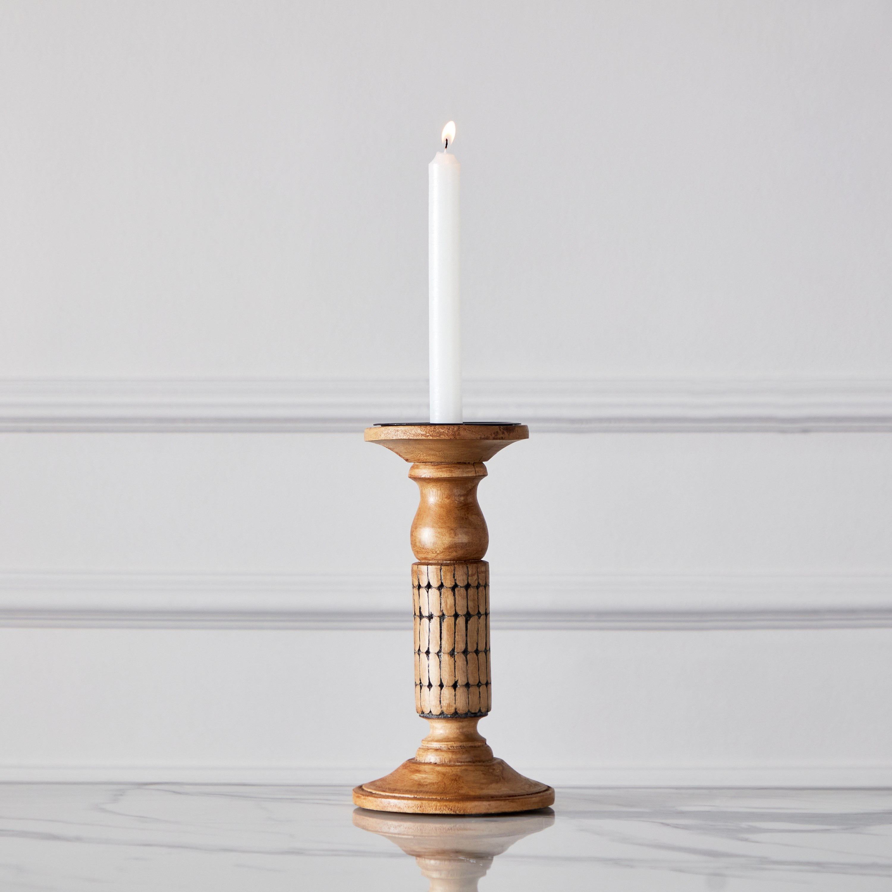 حامل شموع خشب بدعامة من سبلينديد - 12x12x22.5 سم-hbxlivingroom-decorandaccessories-candleholders-image-1