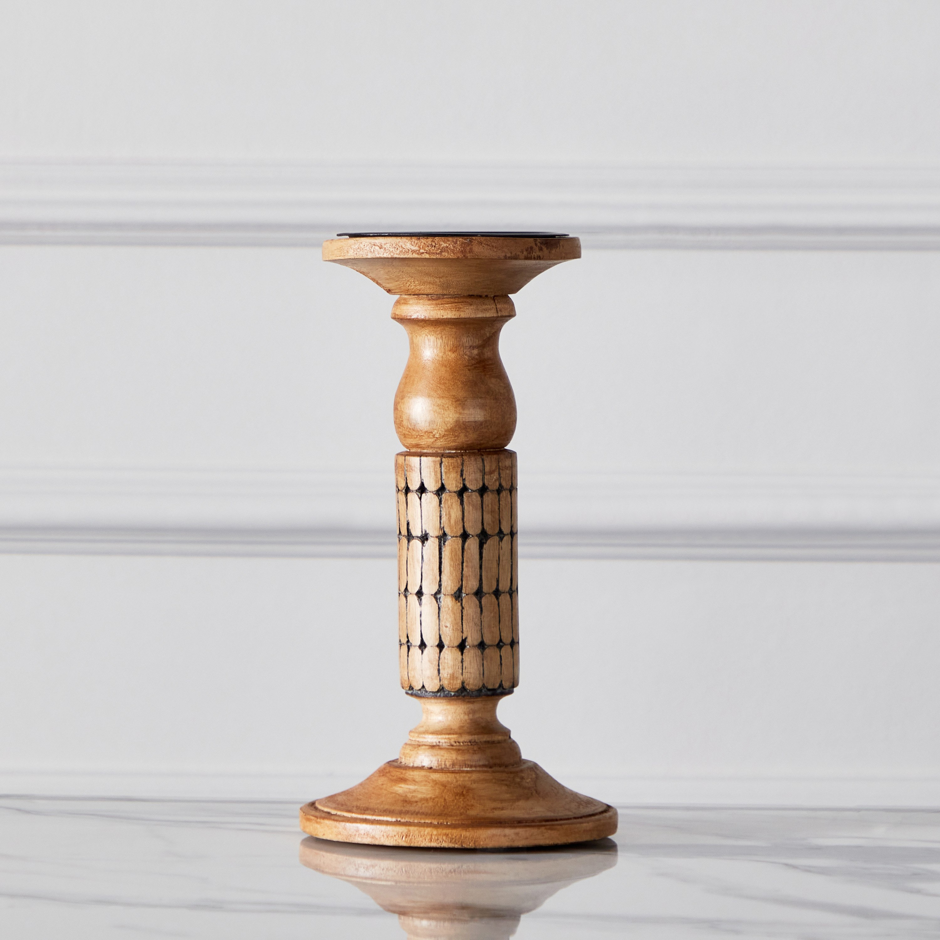 حامل شموع خشب بدعامة من سبلينديد - 12x12x22.5 سم-hbxlivingroom-decorandaccessories-candleholders-image-2