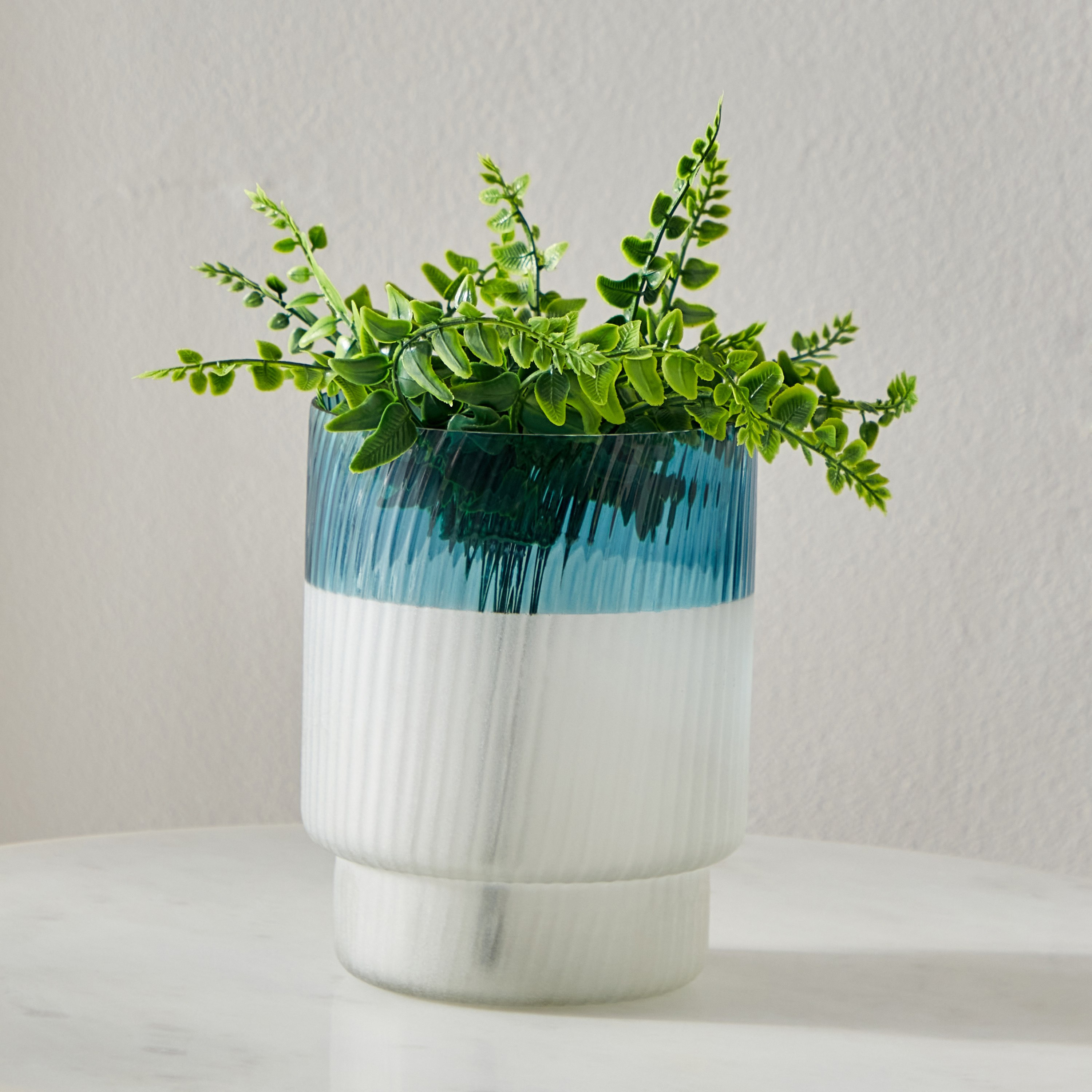 مزهرية طاولة زجاج من سبلينديد - 12x12x16 سم-hbxbedroom-decorandaccessories-vases-image-1