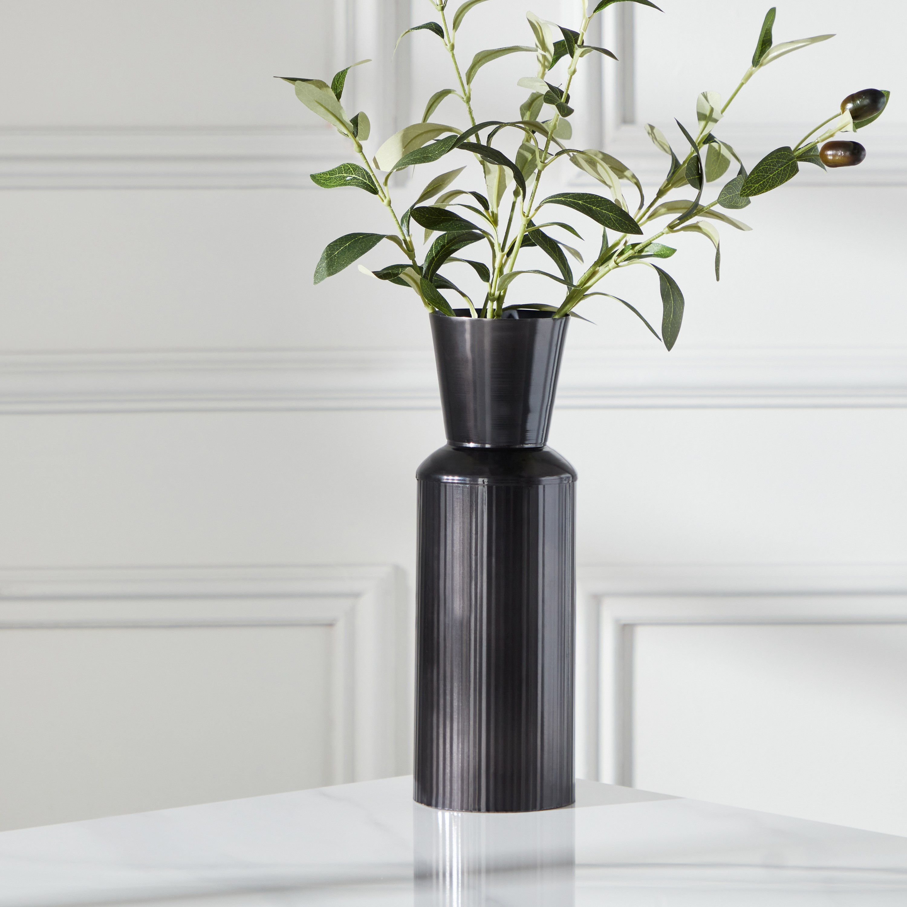 مزهرية طاولة معدنية من سبلينديد - 9x9x26.5 سم-hbxbedroom-decorandaccessories-vases-image-1
