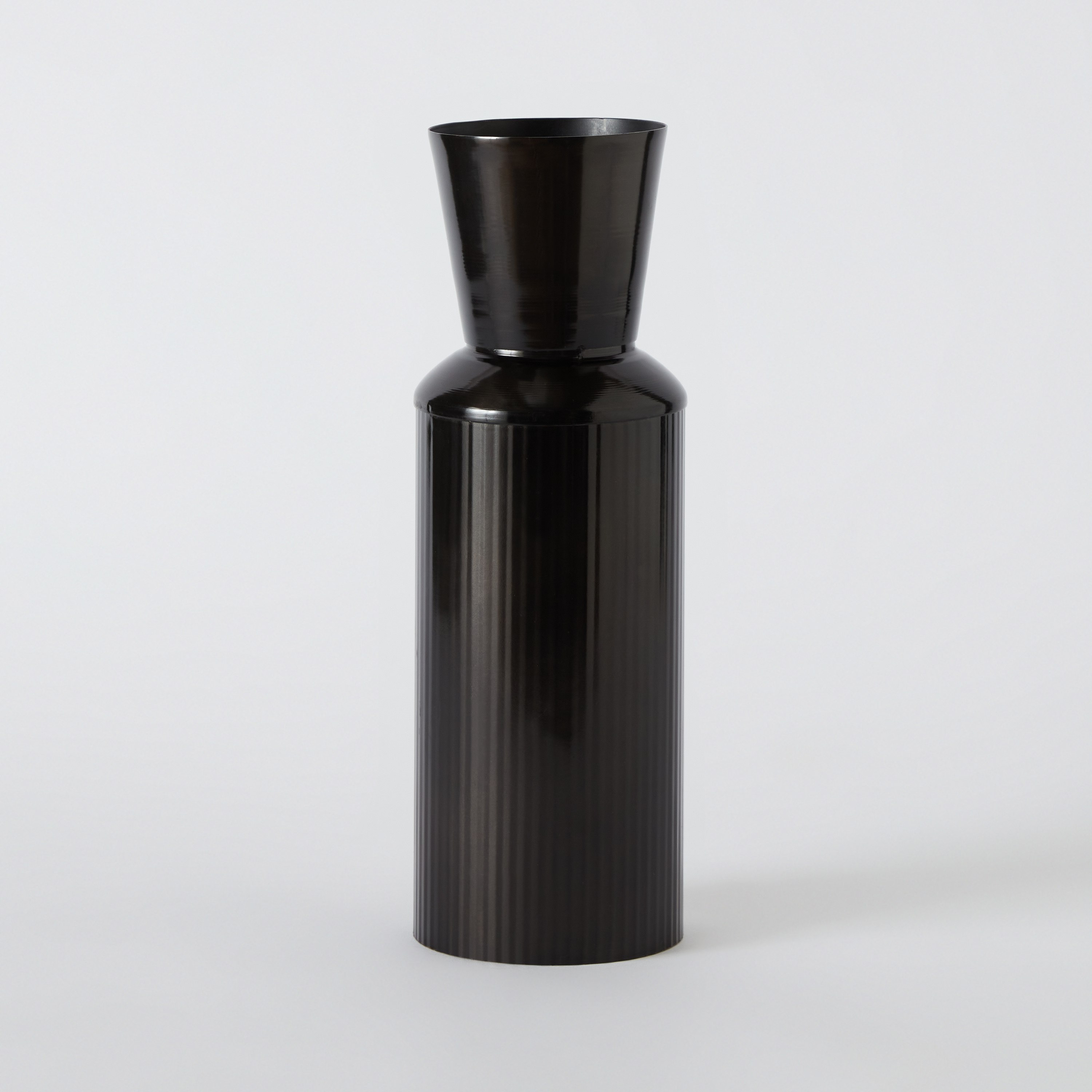 مزهرية طاولة معدنية من سبلينديد - 9x9x26.5 سم-hbxbedroom-decorandaccessories-vases-image-6
