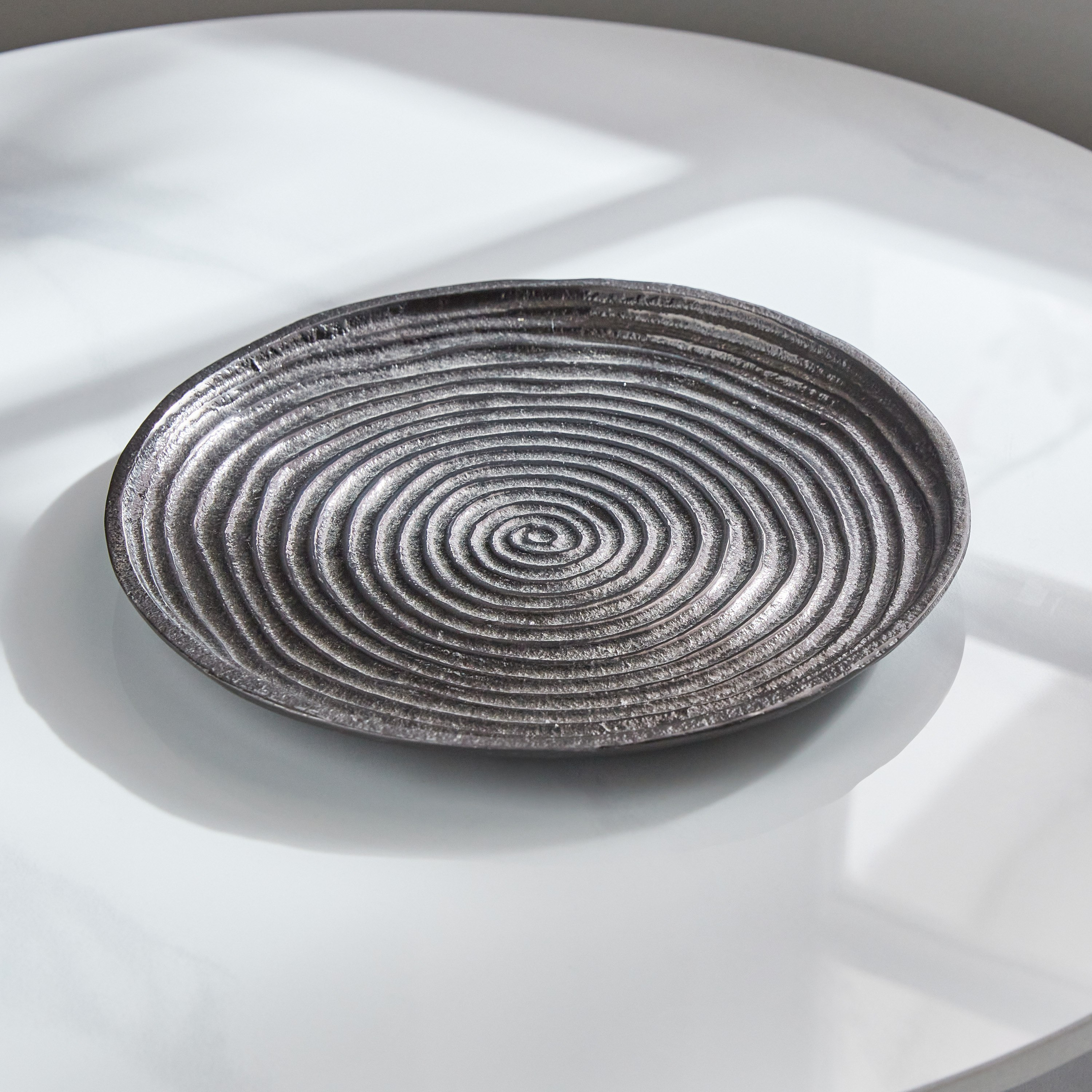 صحن ديكور معدن من سبلينديد - 20x20x1 سم-hbxhomeware-hbxdecorandfurnishings-image-2