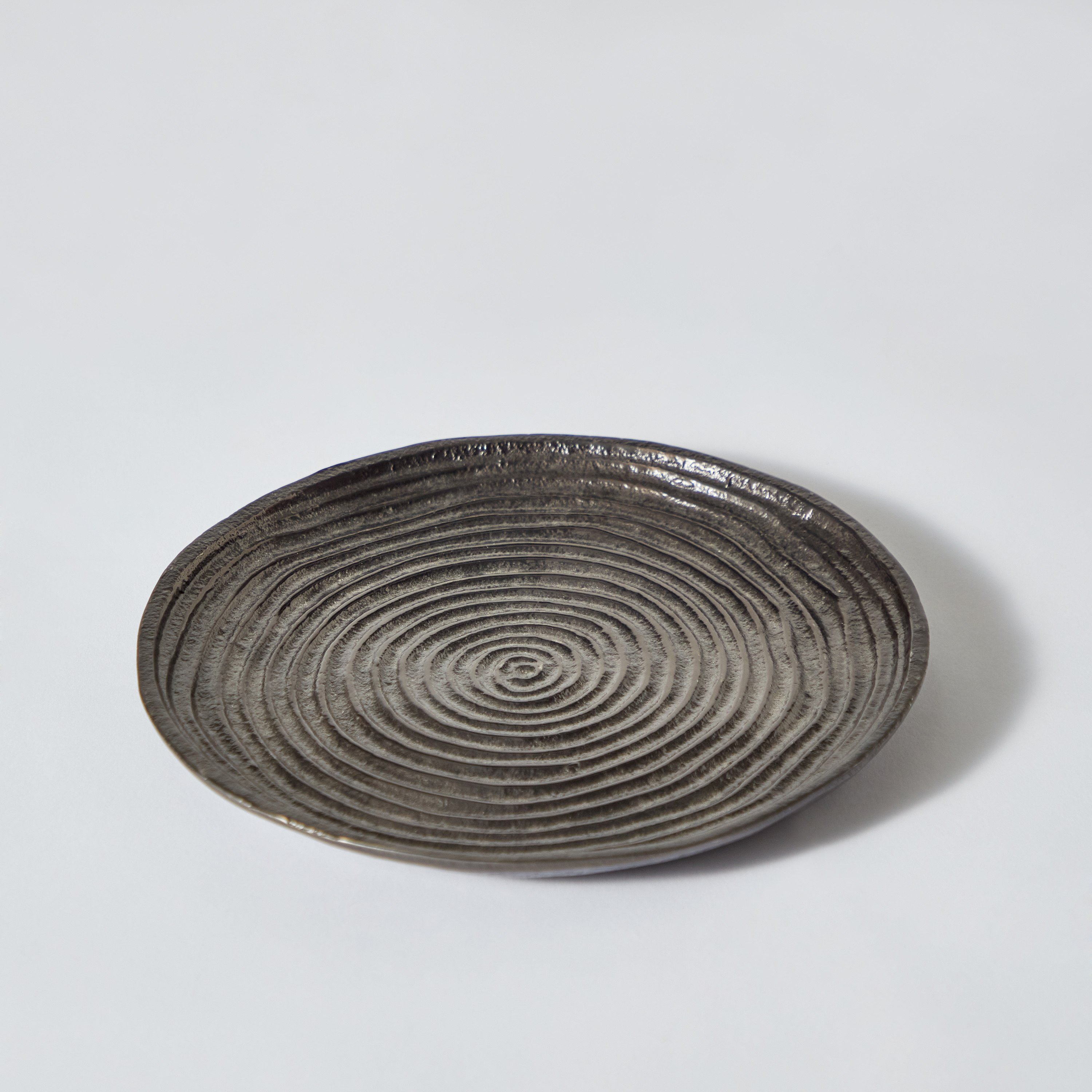 صحن ديكور معدن من سبلينديد - 20x20x1 سم-hbxhomeware-hbxdecorandfurnishings-image-5