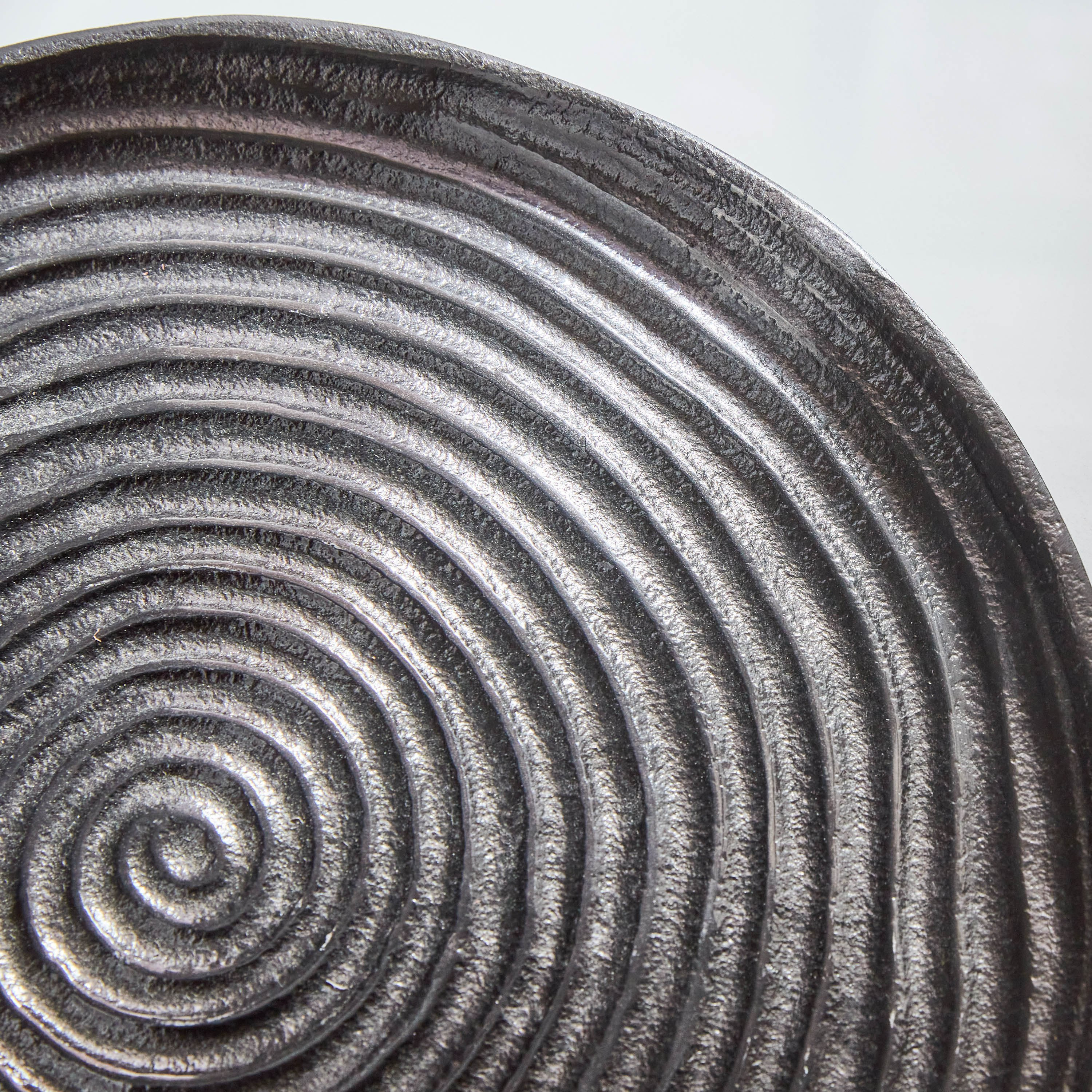 صحن ديكور معدن من سبلينديد - 25x25x2 سم-hbxhomeware-hbxdecorandfurnishings-image-3