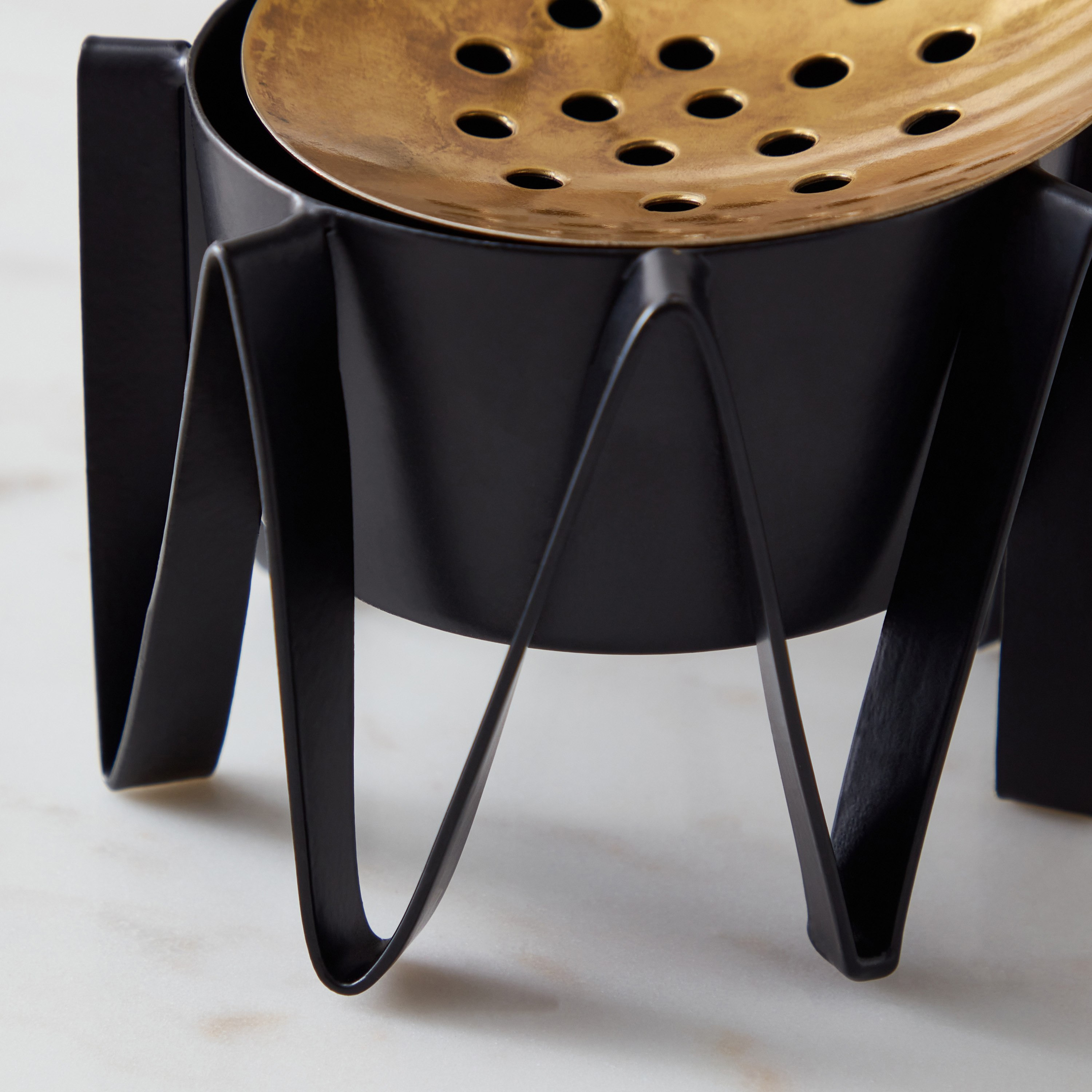 مبخرة معدن من سبلينديد - 13x13x9.5 سم-hbxhomeware-hbxdecorandfurnishings-image-4