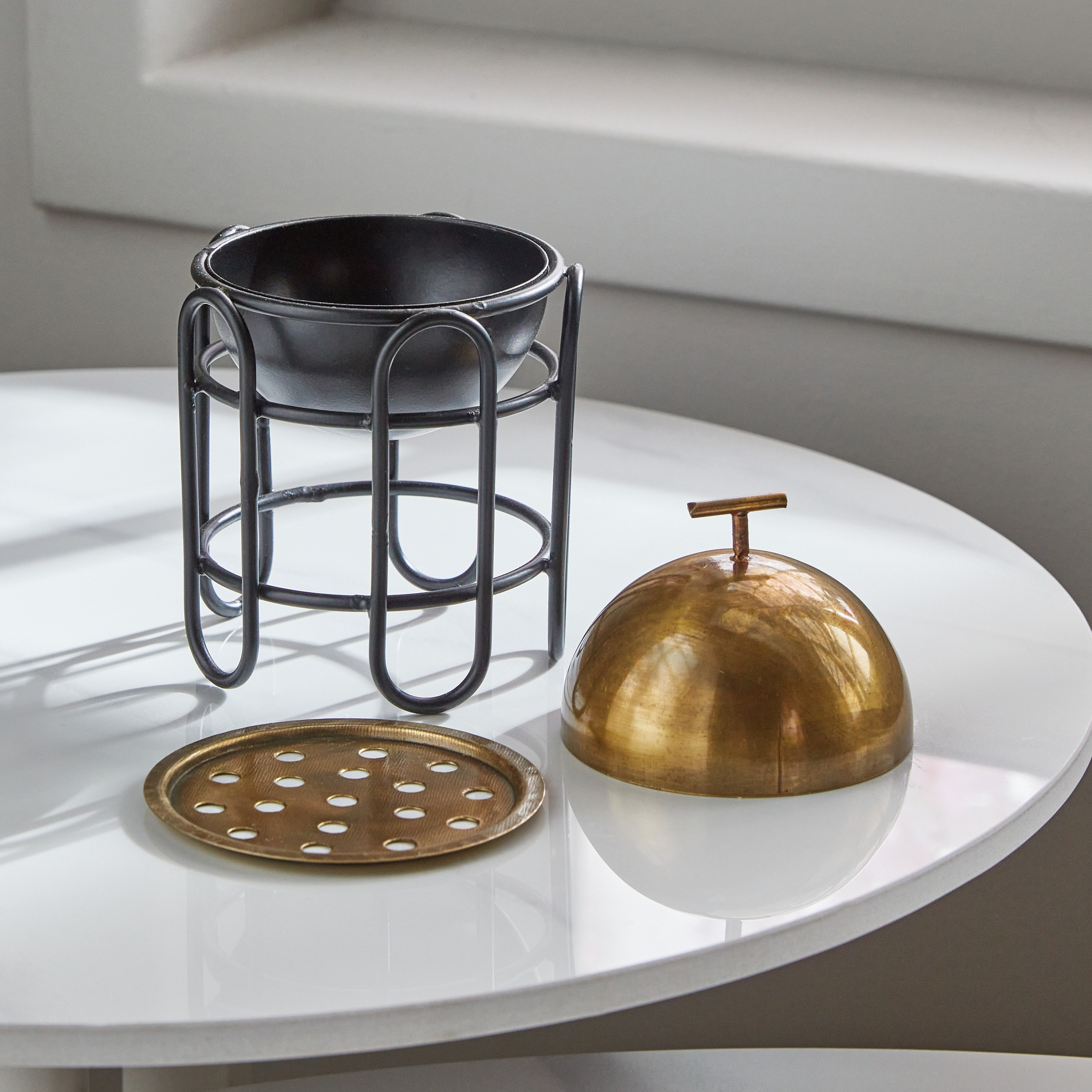 Splendid Metal Incense Burner with Stand - 10x10x17 cm-hbxhomeware-hbxdecorandfurnishings-image-2