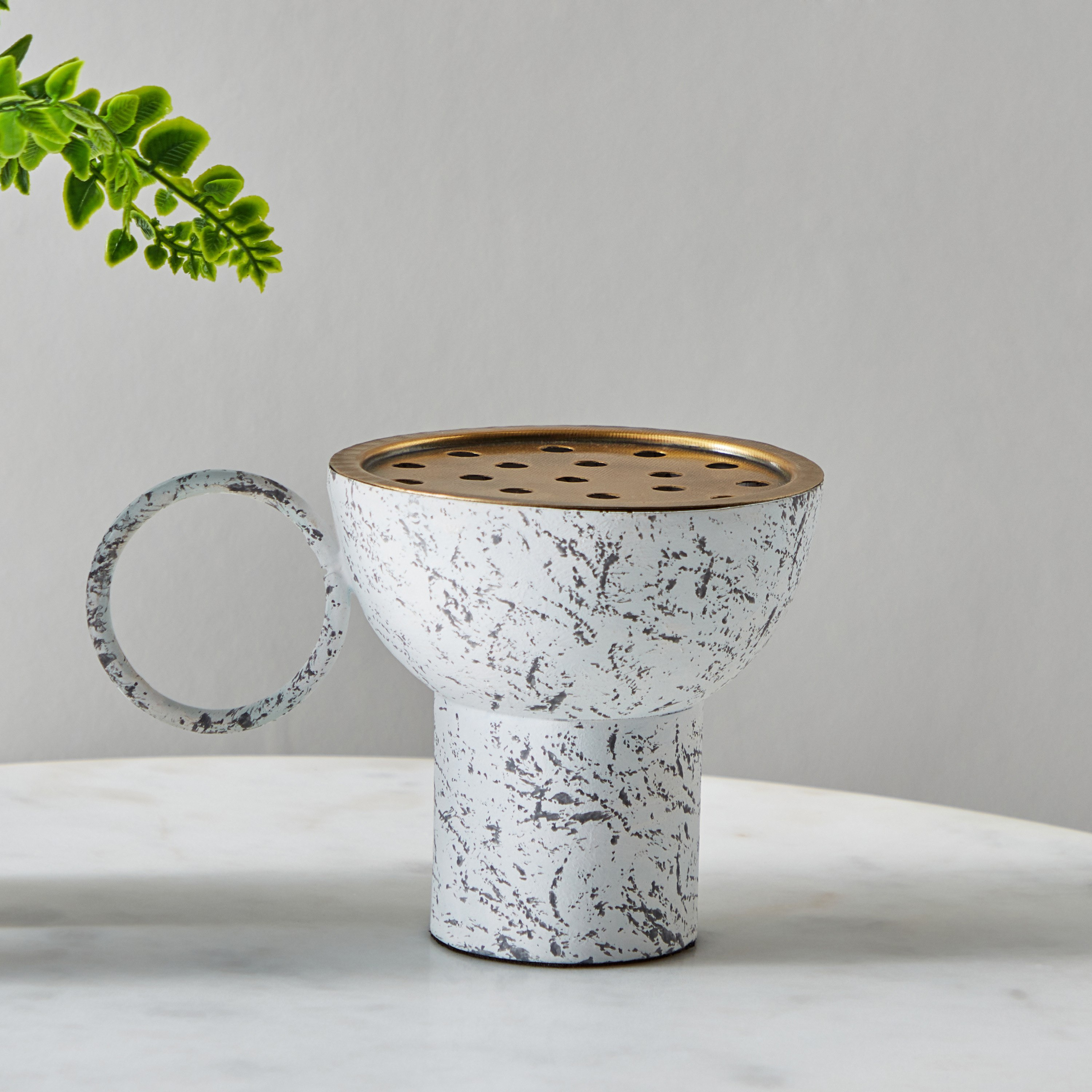 Splendid Metal Incense Burner - 15x11.5x10 cm-PROMO_HB_AE_B2G2_011025-image-1