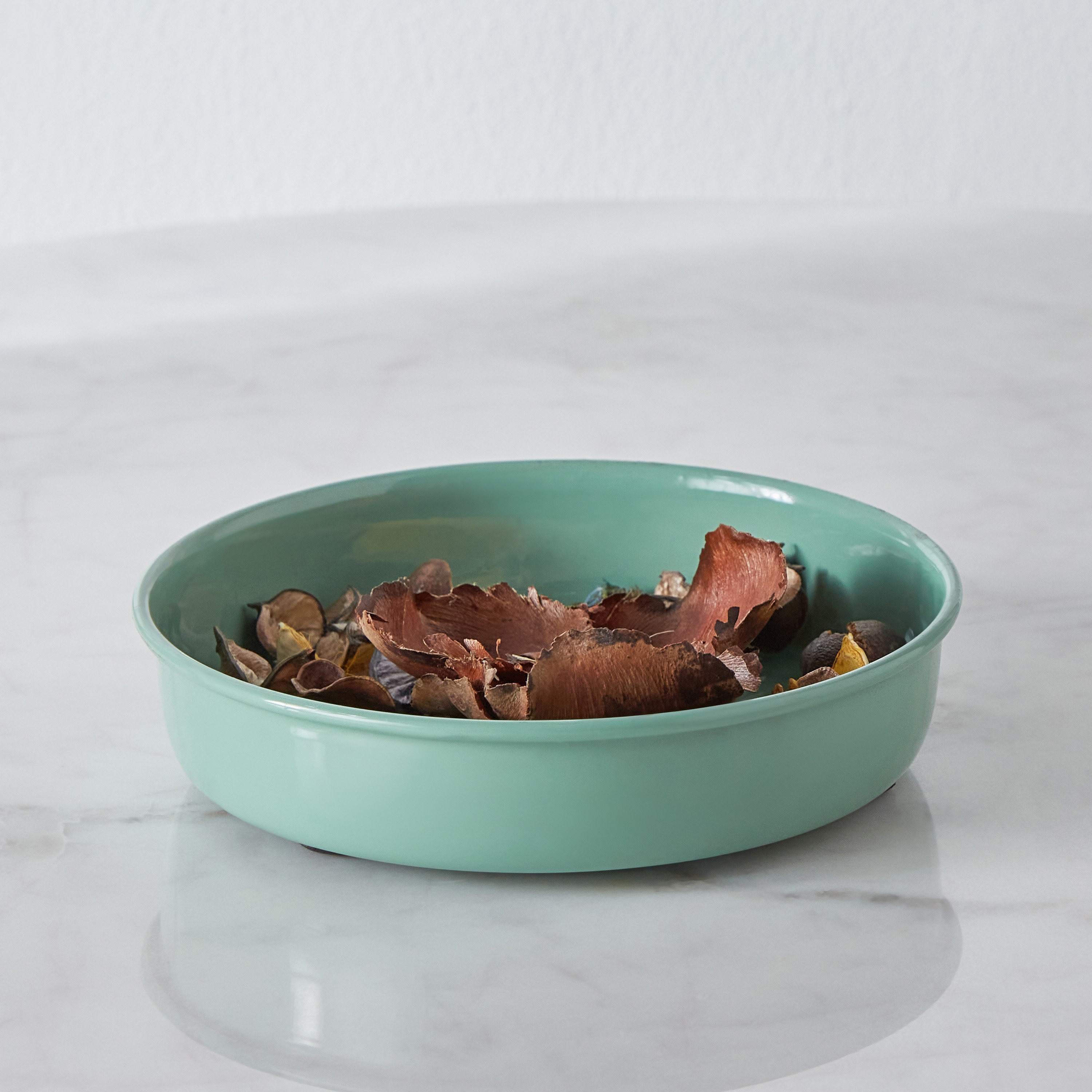 Splendid Metal Decorative Plate- 17x17x4 cm-hbxhomeware-hbxdecorandfurnishings-image-1