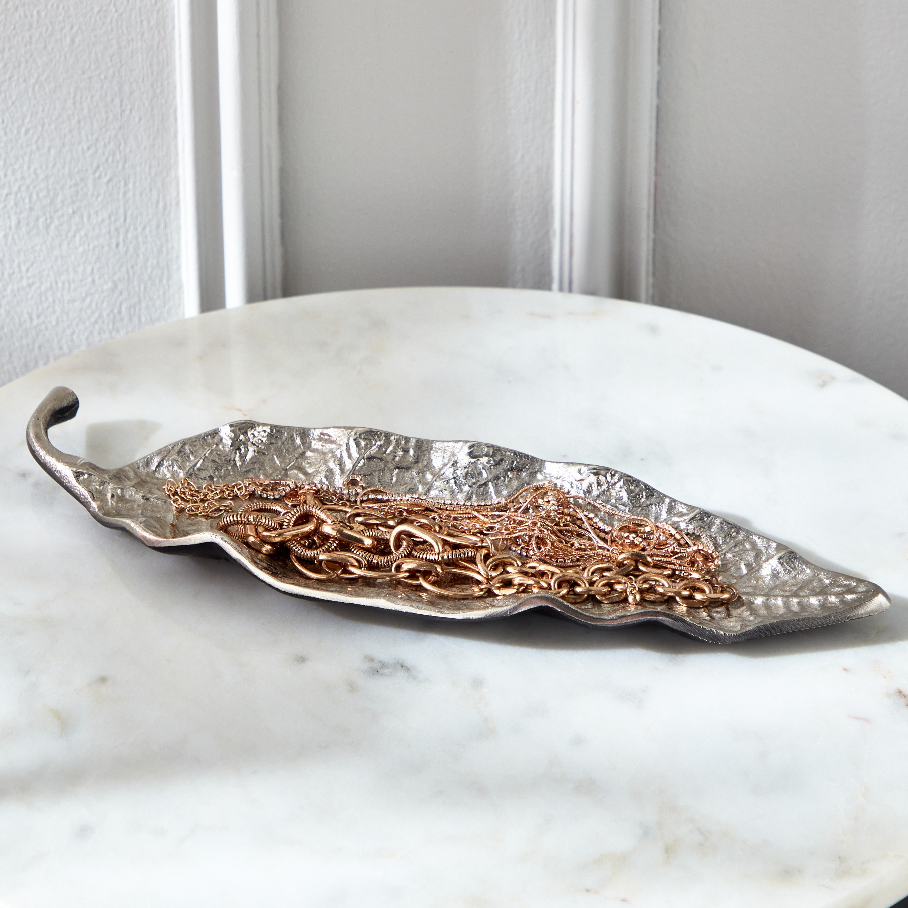 Splendid Leaf Shape Decorative Platter - 34x10.5x2 cm-PROMO_HB_AE_B2G2_011025-image-1