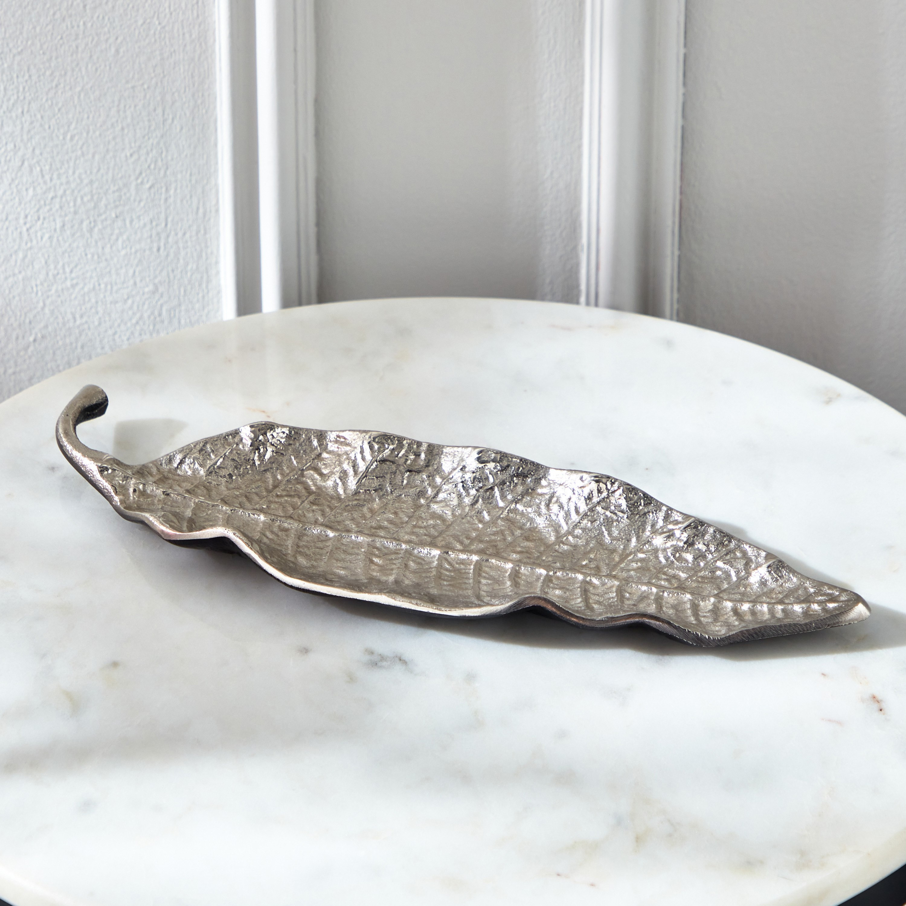 Splendid Leaf Shape Decorative Platter - 34x10.5x2 cm-PROMO_HB_AE_B2G2_011025-image-2