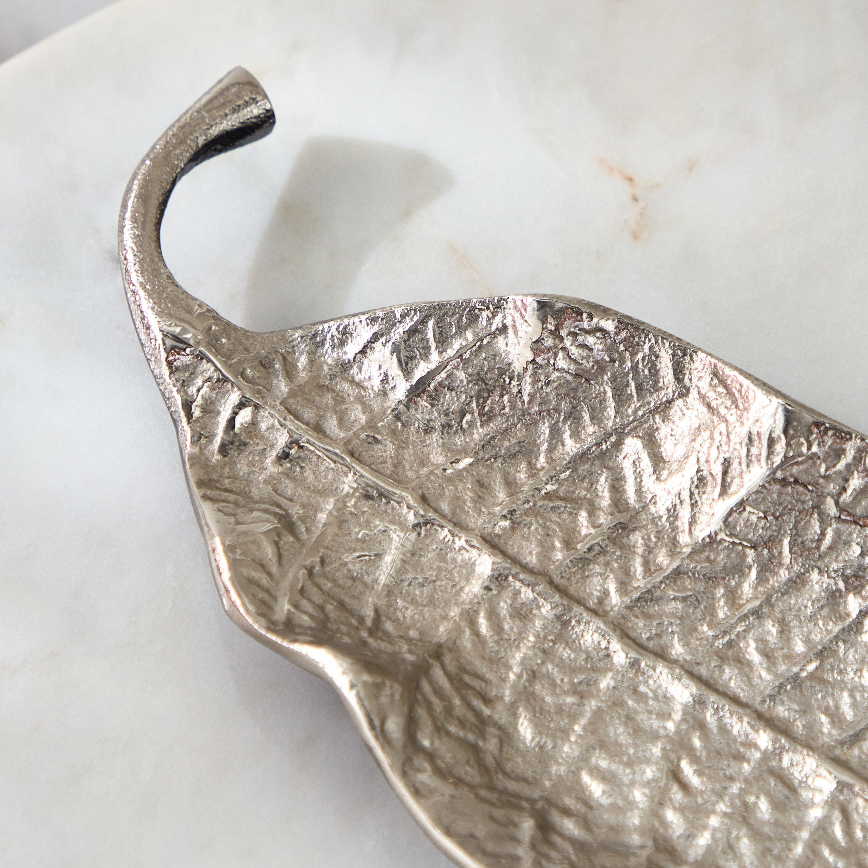 Splendid Leaf Shape Decorative Platter - 34x10.5x2 cm-PROMO_HB_AE_B2G2_011025-image-3