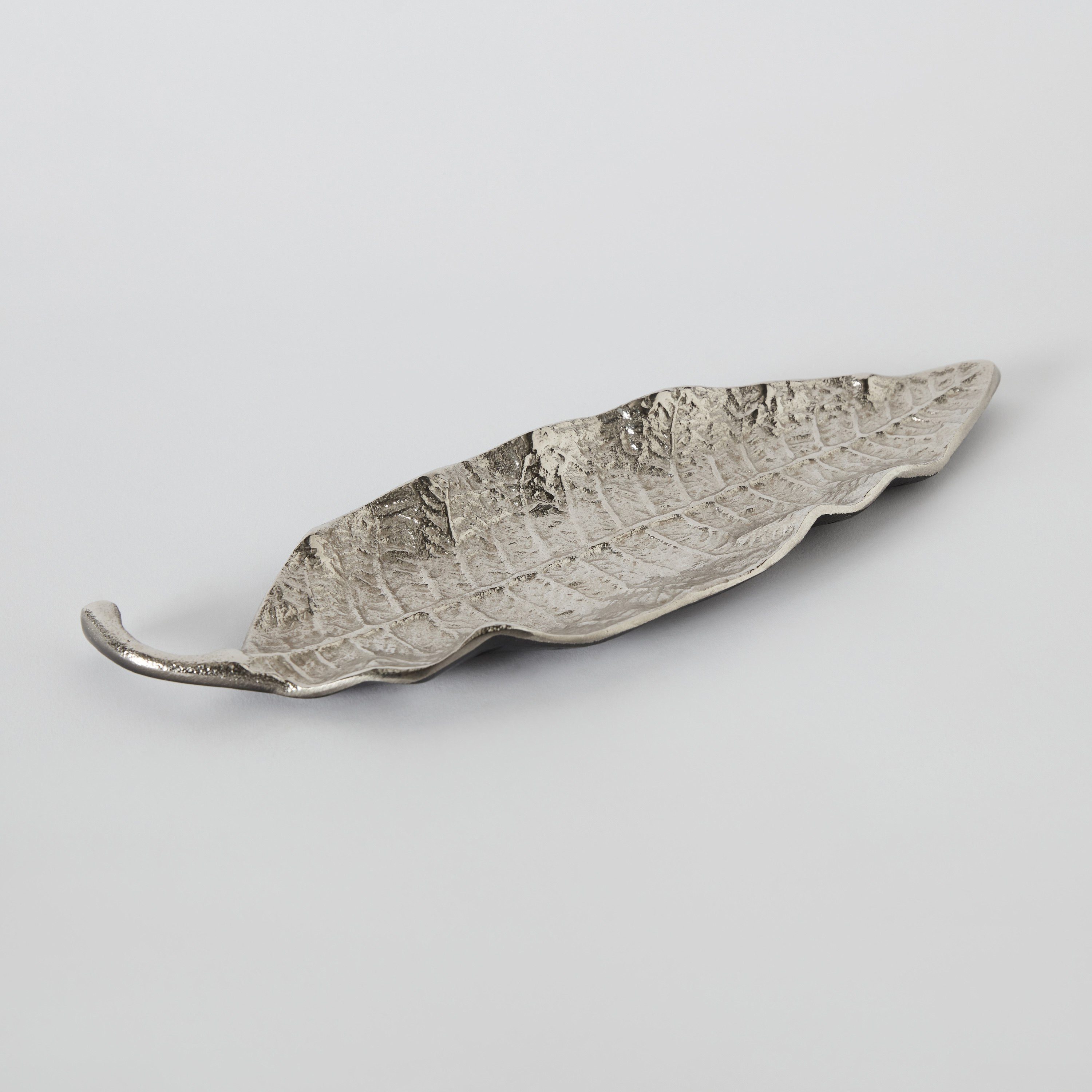 Splendid Leaf Shape Decorative Platter - 34x10.5x2 cm-PROMO_HB_AE_B2G2_011025-image-6