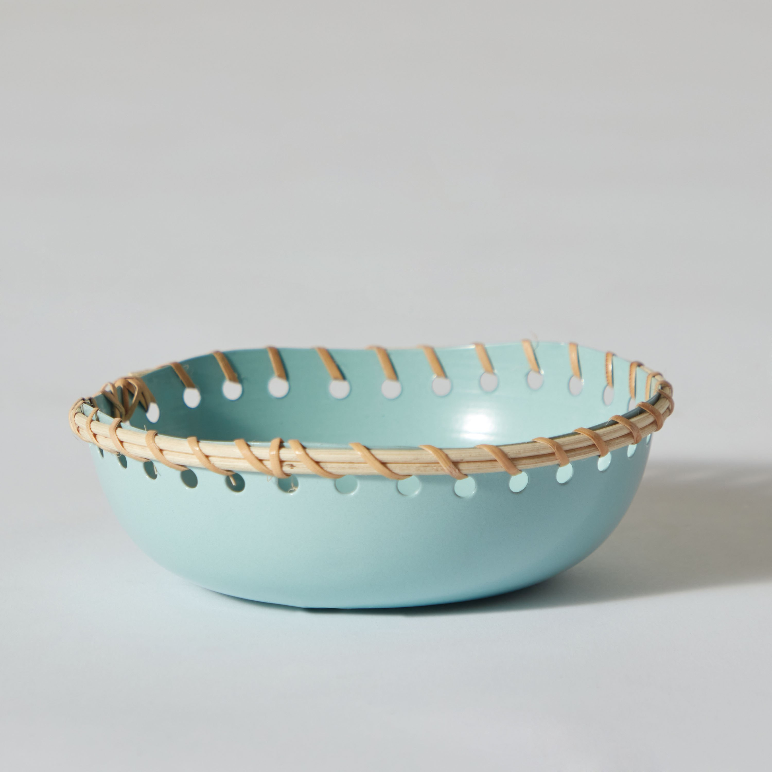 وعاء ديكور معدني بحامل من  سبلينديد - 16x16x5.5 سم-hbxdecorandfurnishings-homeaccessories-bowls-image-6