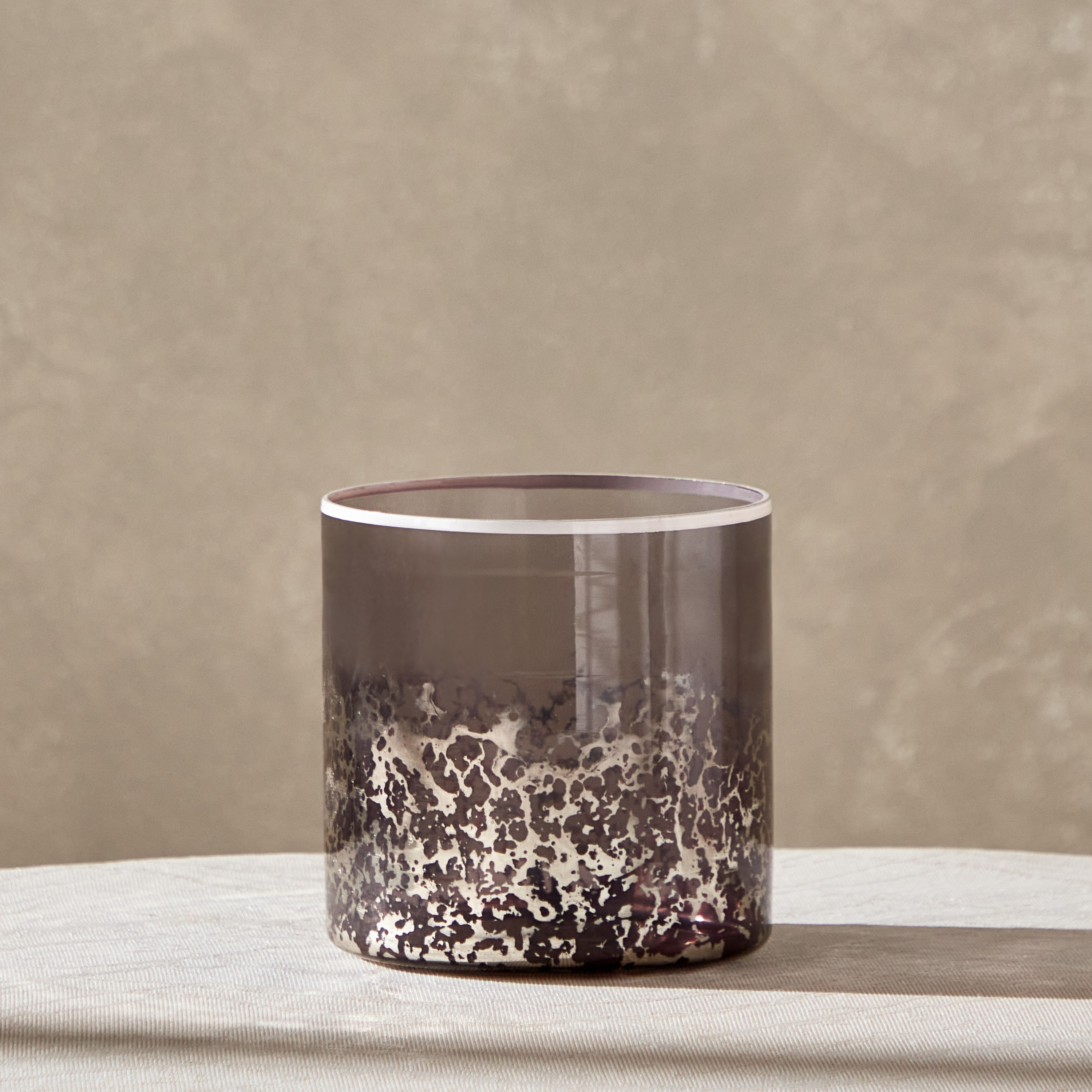 حامل شموع صغيرة زجاج من سبلينديد - 7x7x7.5 سم-hbxlivingroom-decorandaccessories-candleholders-image-2