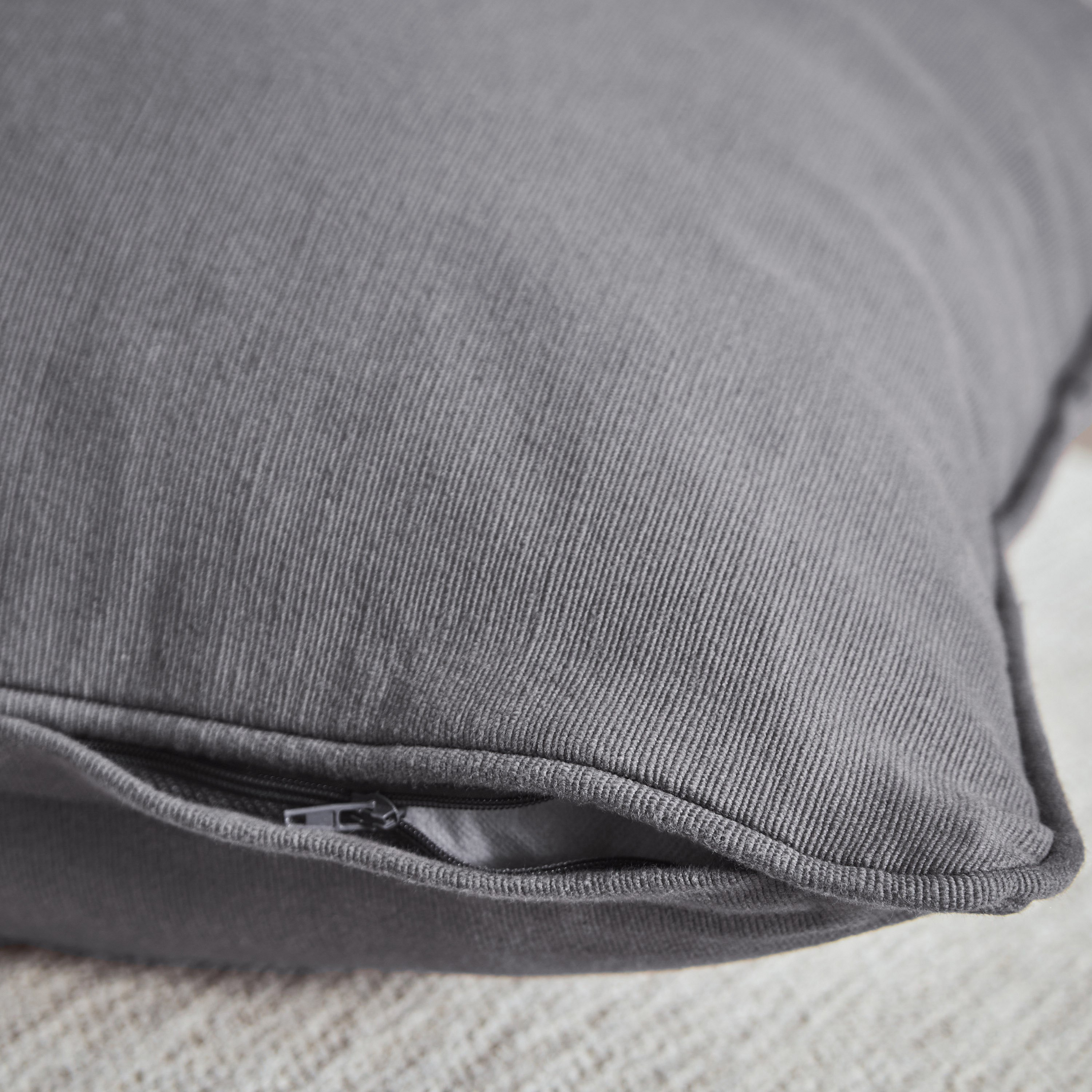 غطاء وسادة إيزرا من أتلانتا - 50x50 سم-hbxhomeware-cushionsandcovers-cushioncovers-image-4