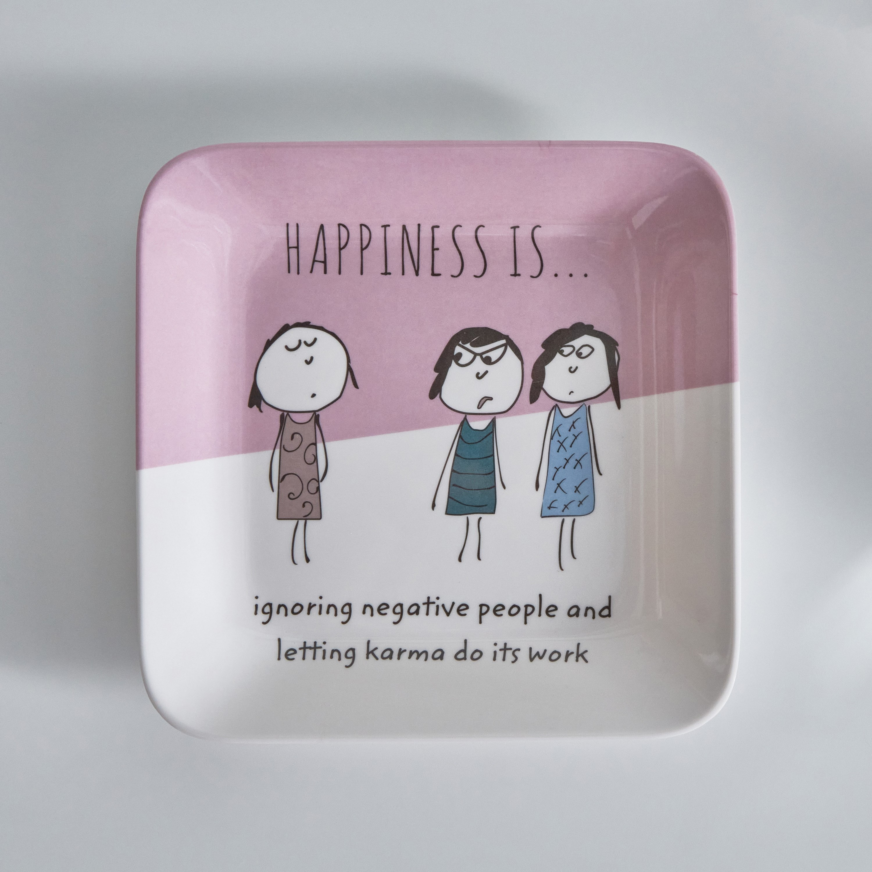 صحن مربّع للوجبات الخفيفة من هابنيس إز - 22 سم-hbxdecorandfurnishings-tabletop-crockery-image-1