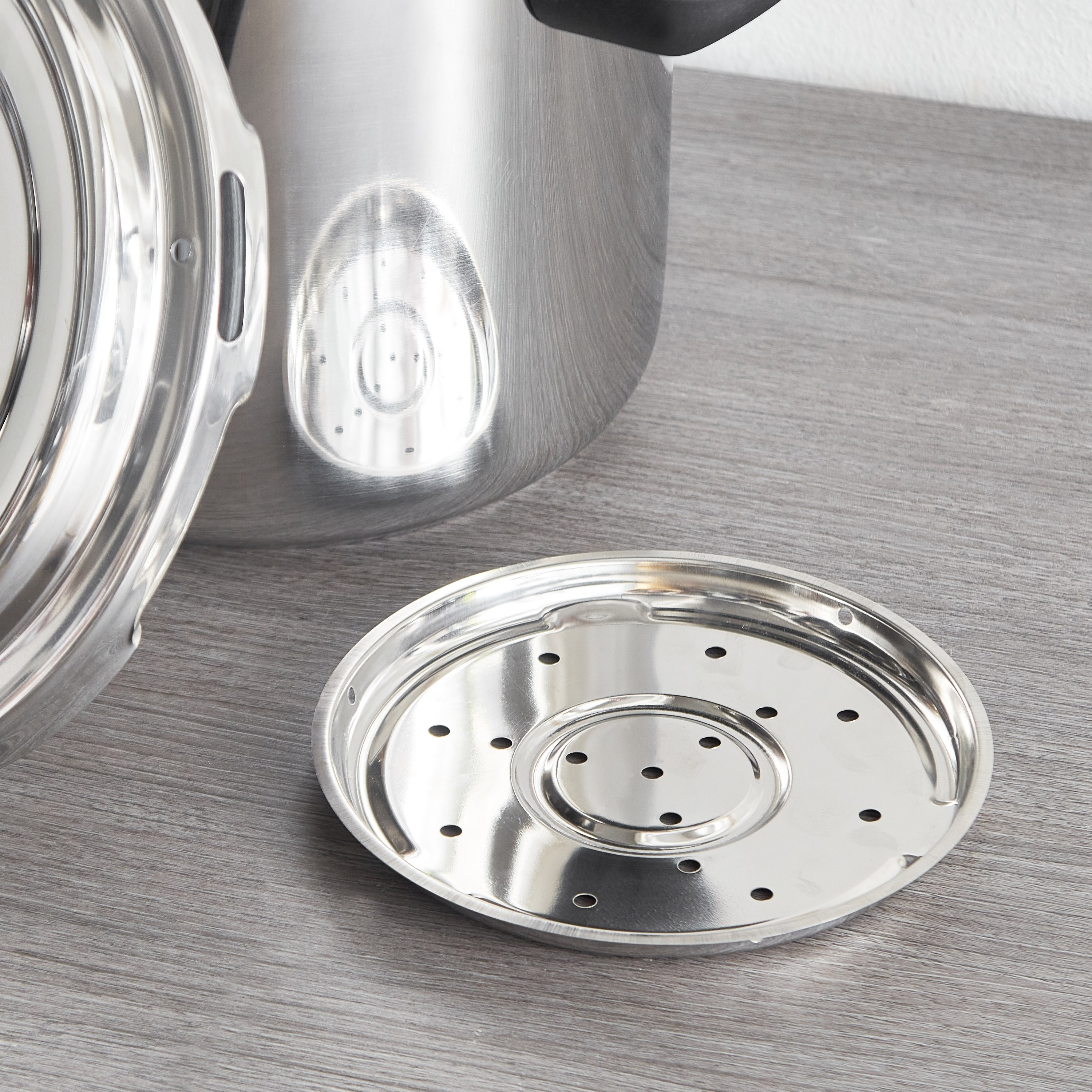 طنجرة ضغط ستانليس ستيل ديلوكس ألفا من بريستيج - 5.5 لتر-hbxhomeware-hbxkitchen-image-6