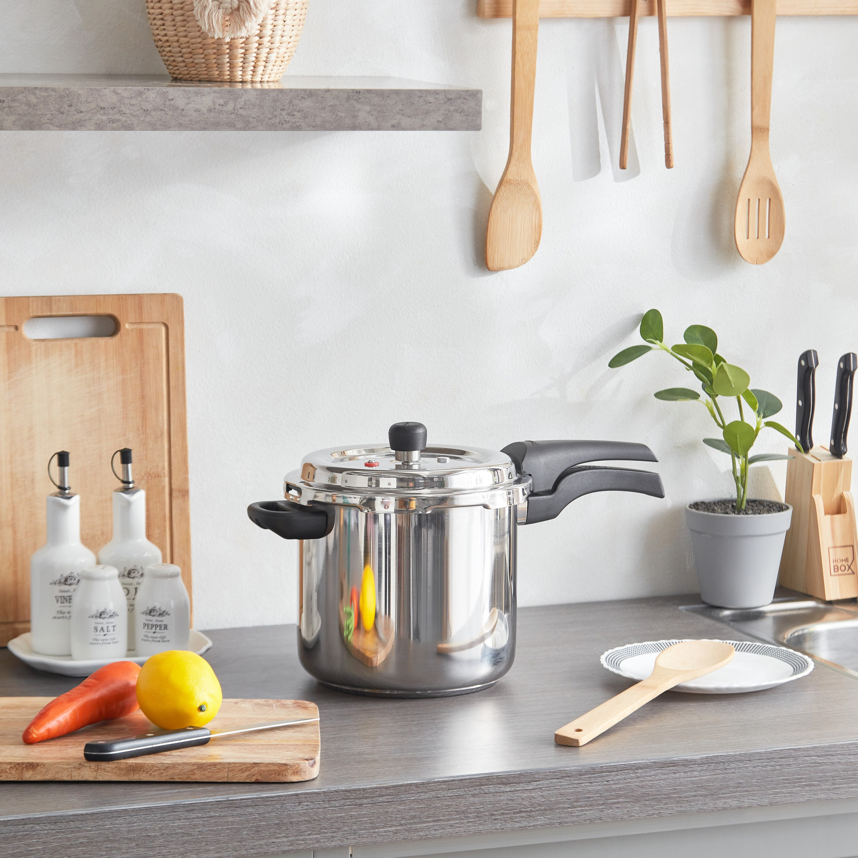 طنجرة ضغط ستانليس ستيل ديلوكس ألفا من بريستيج - 5.5 لتر-hbxhomeware-hbxkitchen-image-8