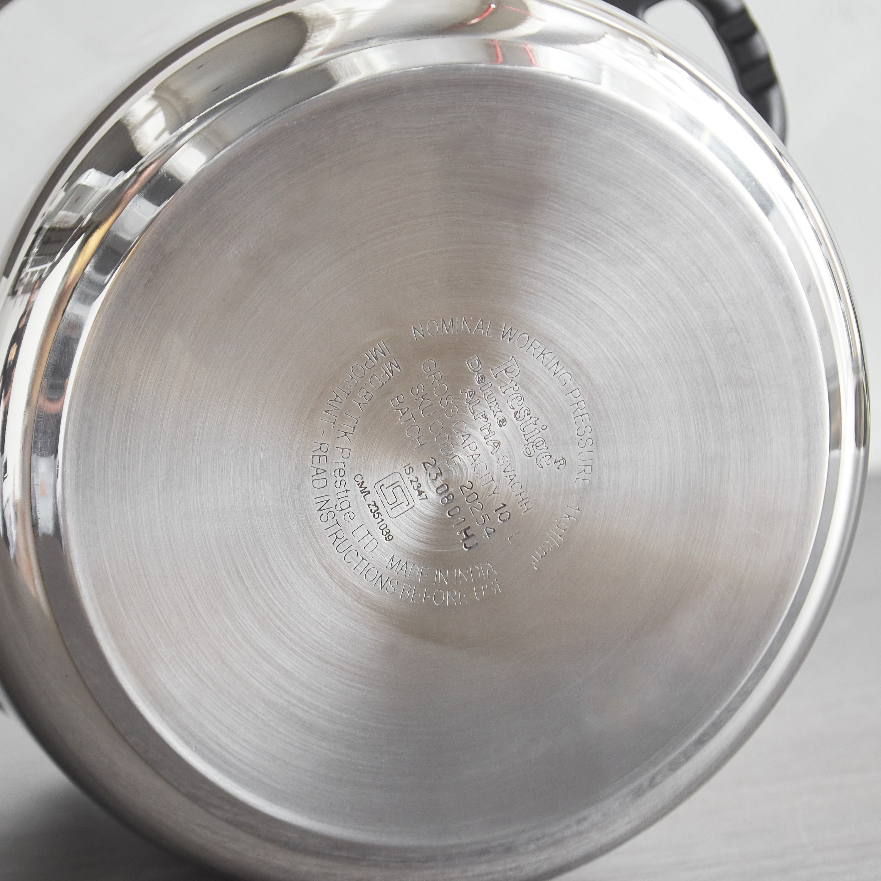 قدر ضغط ستانليس ستيل ديلوكس ألفا من بريستيج - 10 لتر-hbxhomeware-hbxkitchen-image-7