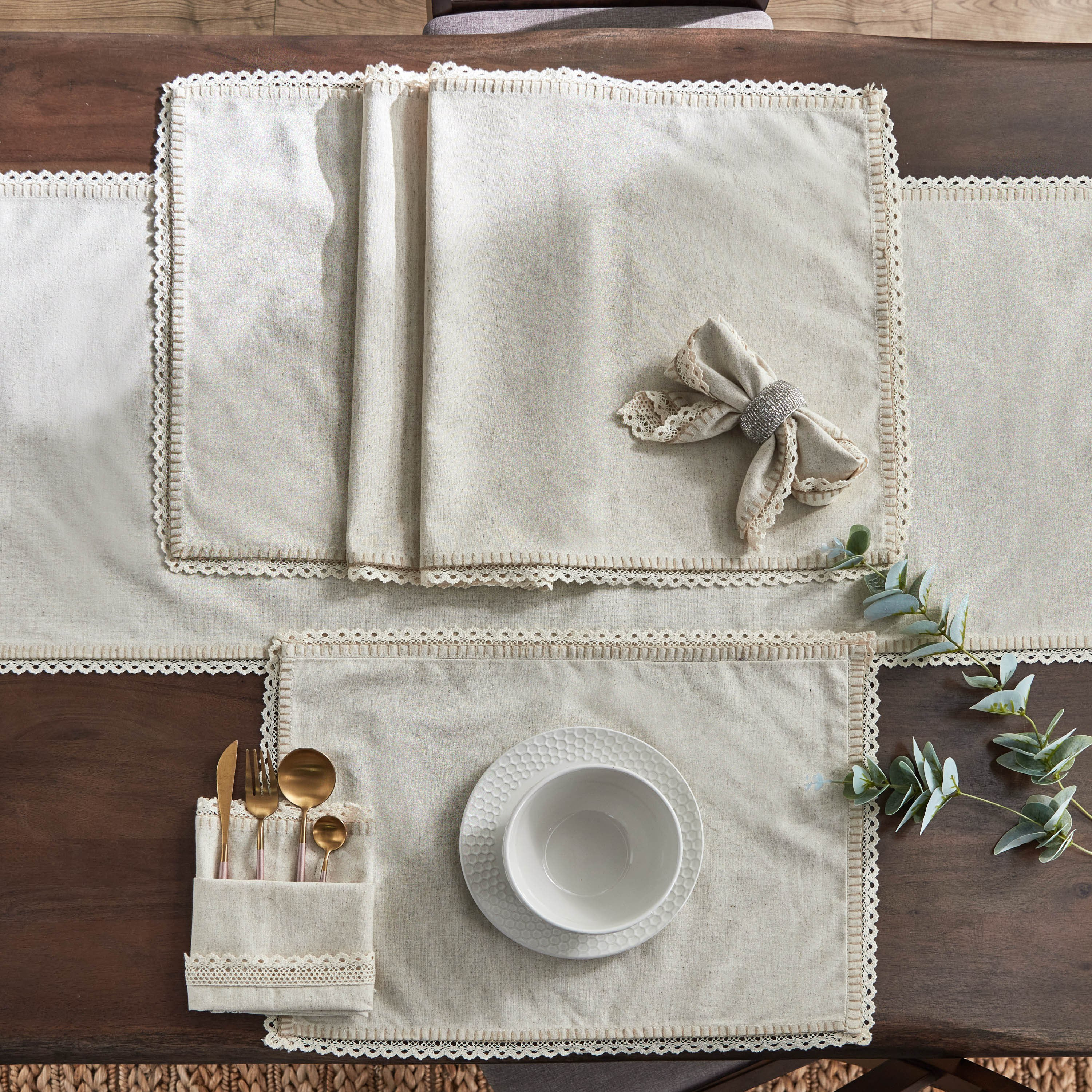 طقم لبادة صحون للطاولة دانتيل طبيعي من ناتوريو - قطعتين - 33x48 سم-hbxdecorandfurnishings-homefurnishings-tablelinens-image-5