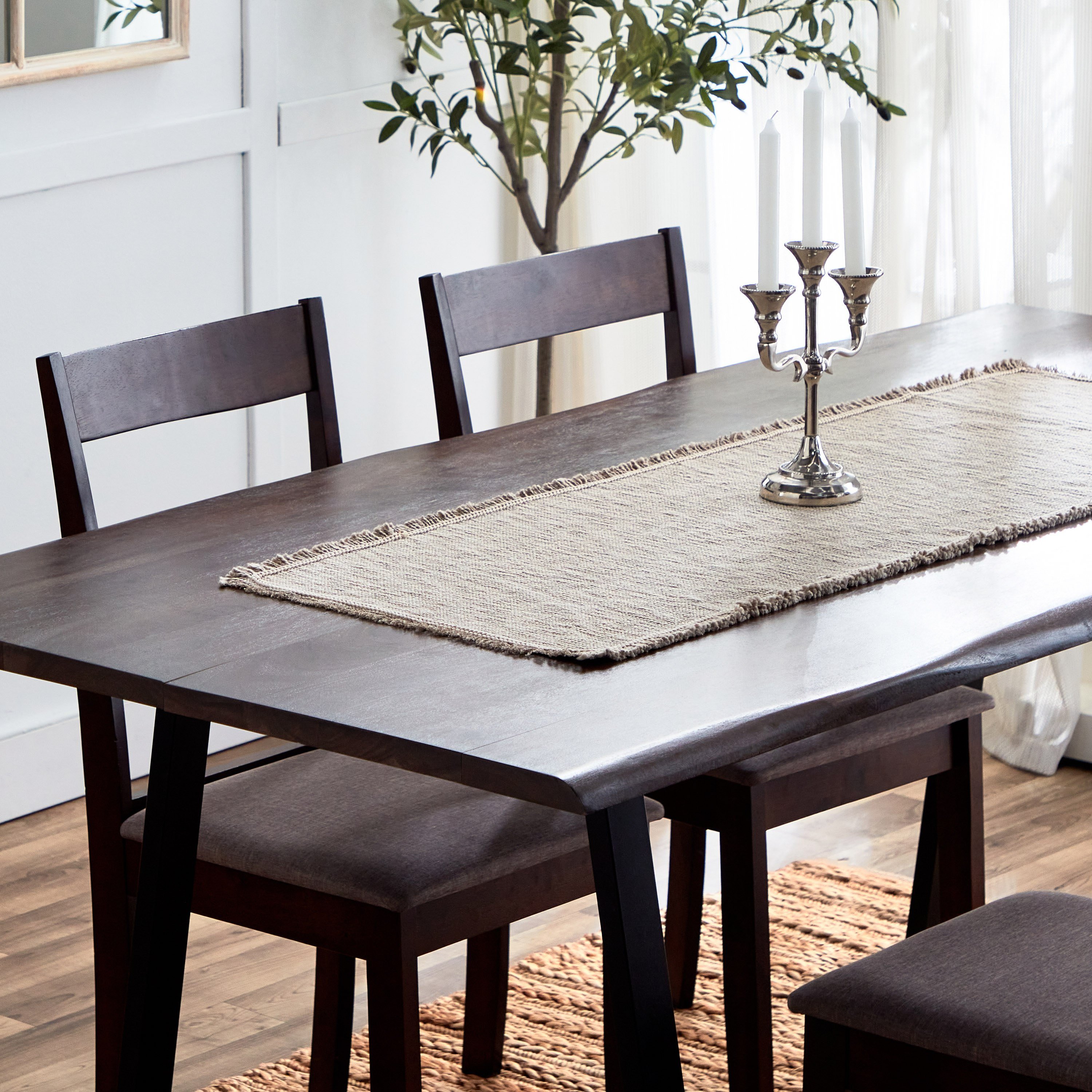 مفرش طاولة سلاب من ناتوريو - 40x120 سم-hbxdecorandfurnishings-homefurnishings-tablelinens-image-5