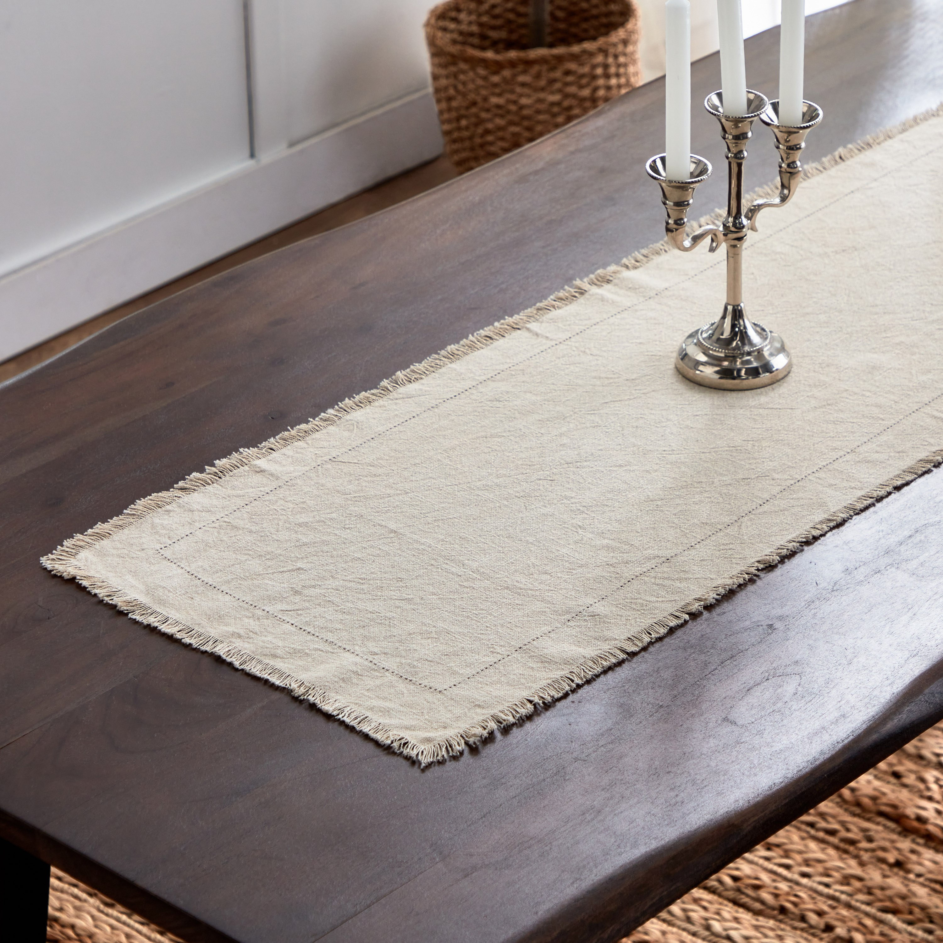 مفرش طاولة من ناتوريو - 40x120 سم-hbxdecorandfurnishings-homefurnishings-tablelinens-image-1