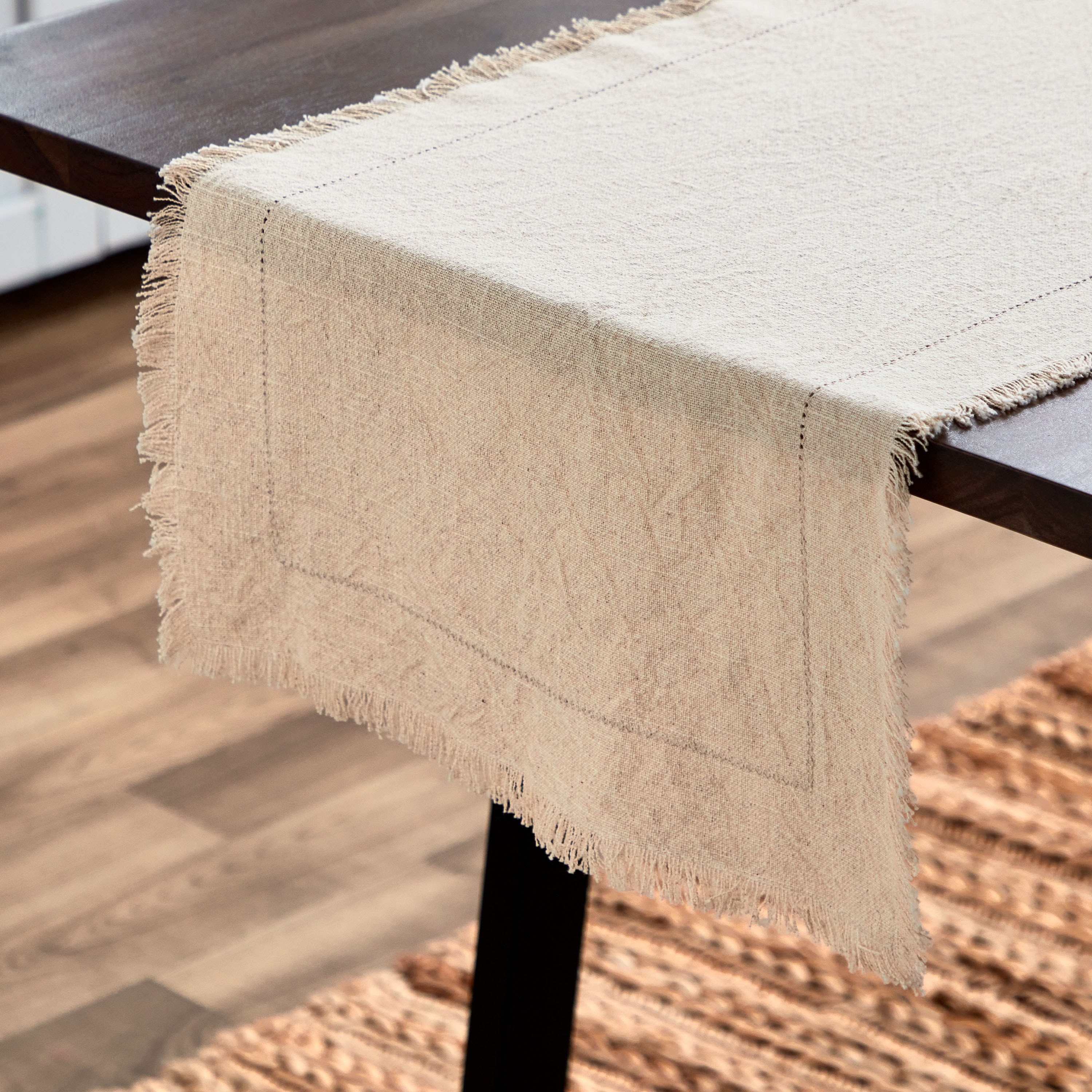 مفرش طاولة من ناتوريو - 40x180 سم-hbxdecorandfurnishings-homefurnishings-tablelinens-image-2
