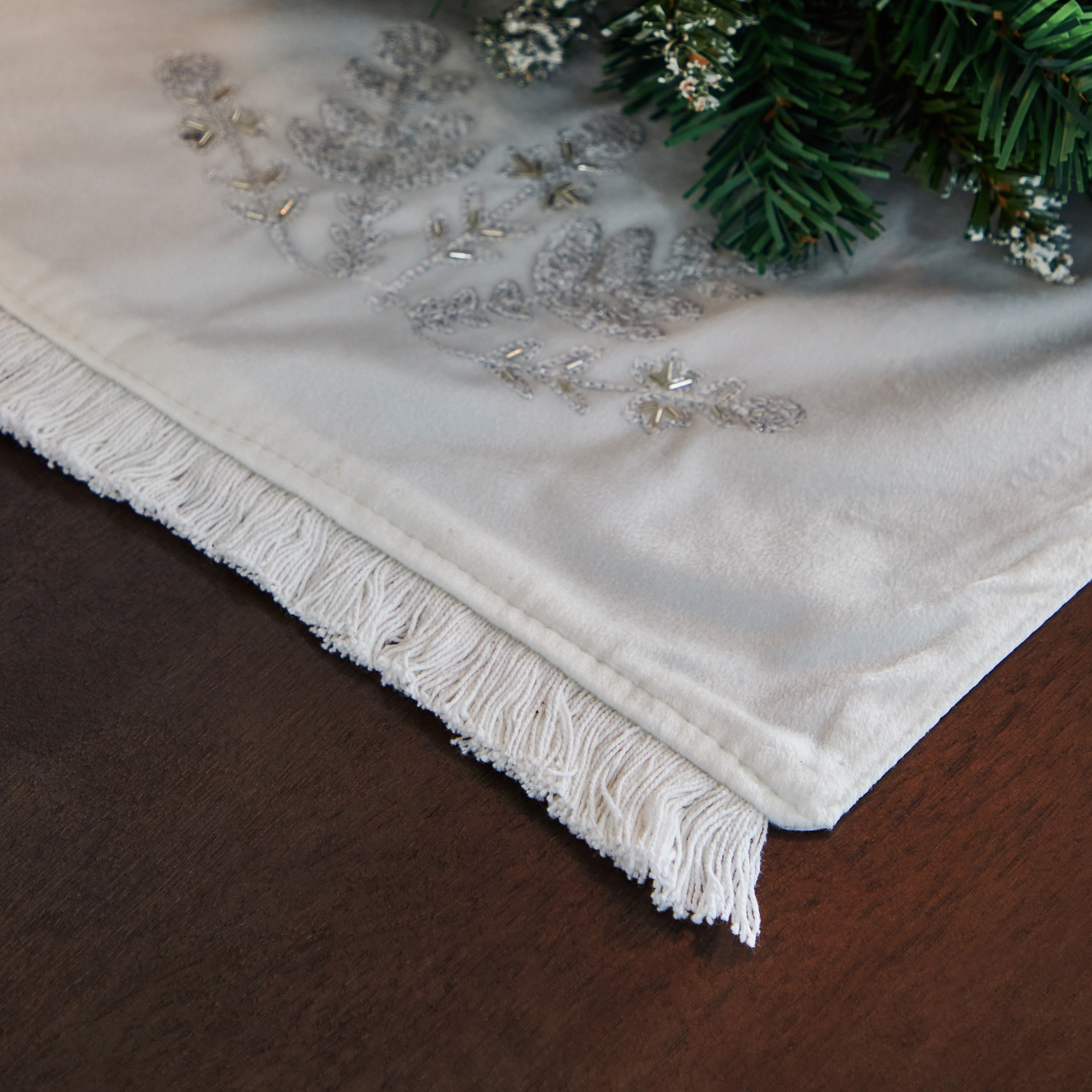 مفرش طاولة سنوفليك من إكس ماس سنوفليك - 33x120 سم-hbxdecorandfurnishings-homefurnishings-tablelinens-image-4