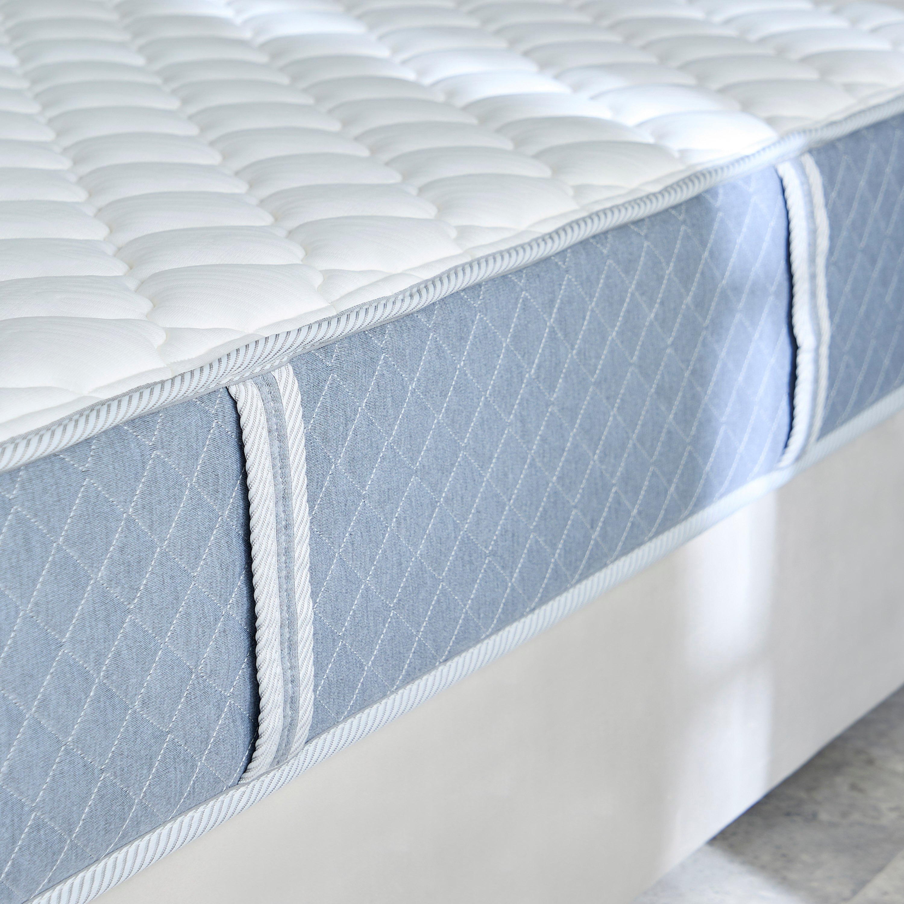 SleepLuxe iRoyal Visco Knitted Breathable Fabric Medium Firm Pocket Spring Mattress - 90x200x25 cm-hbxfurniture-bedroom-mattresses-single-image-8