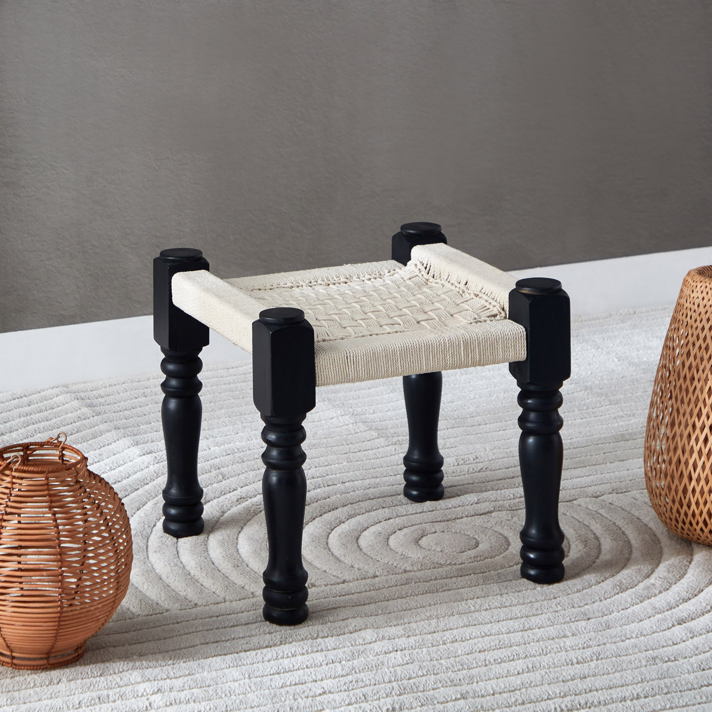 مسند قدم مكرمية-hbxlivingroom-sofasandarmchairs-ottomansandfootstools-image-1