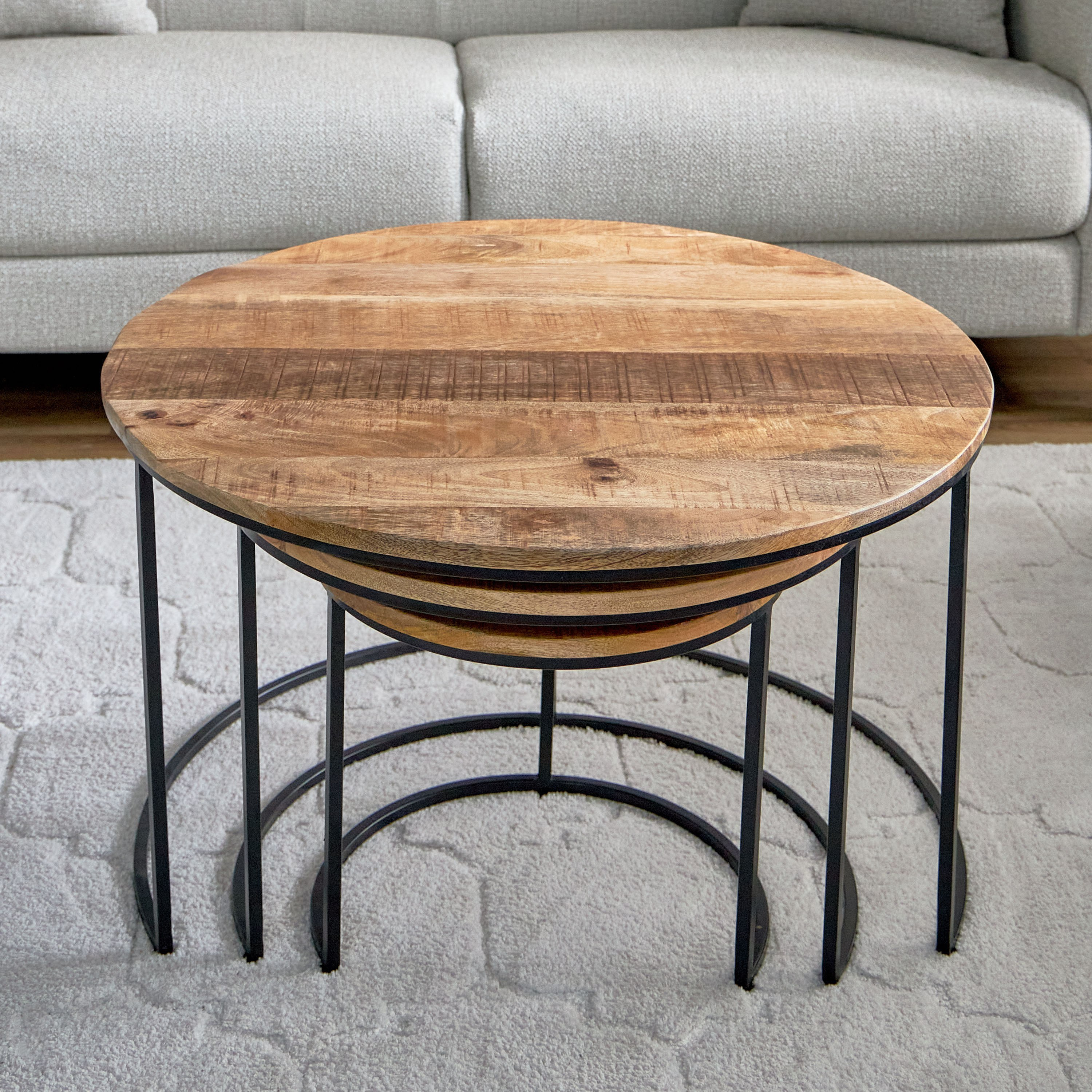 طقم طاولات متداخلة مستديرة من 3 قطع من الخشب الصلب - أوربان من فيندرا-hbxfurniture-livingroom-nestingtables-image-3