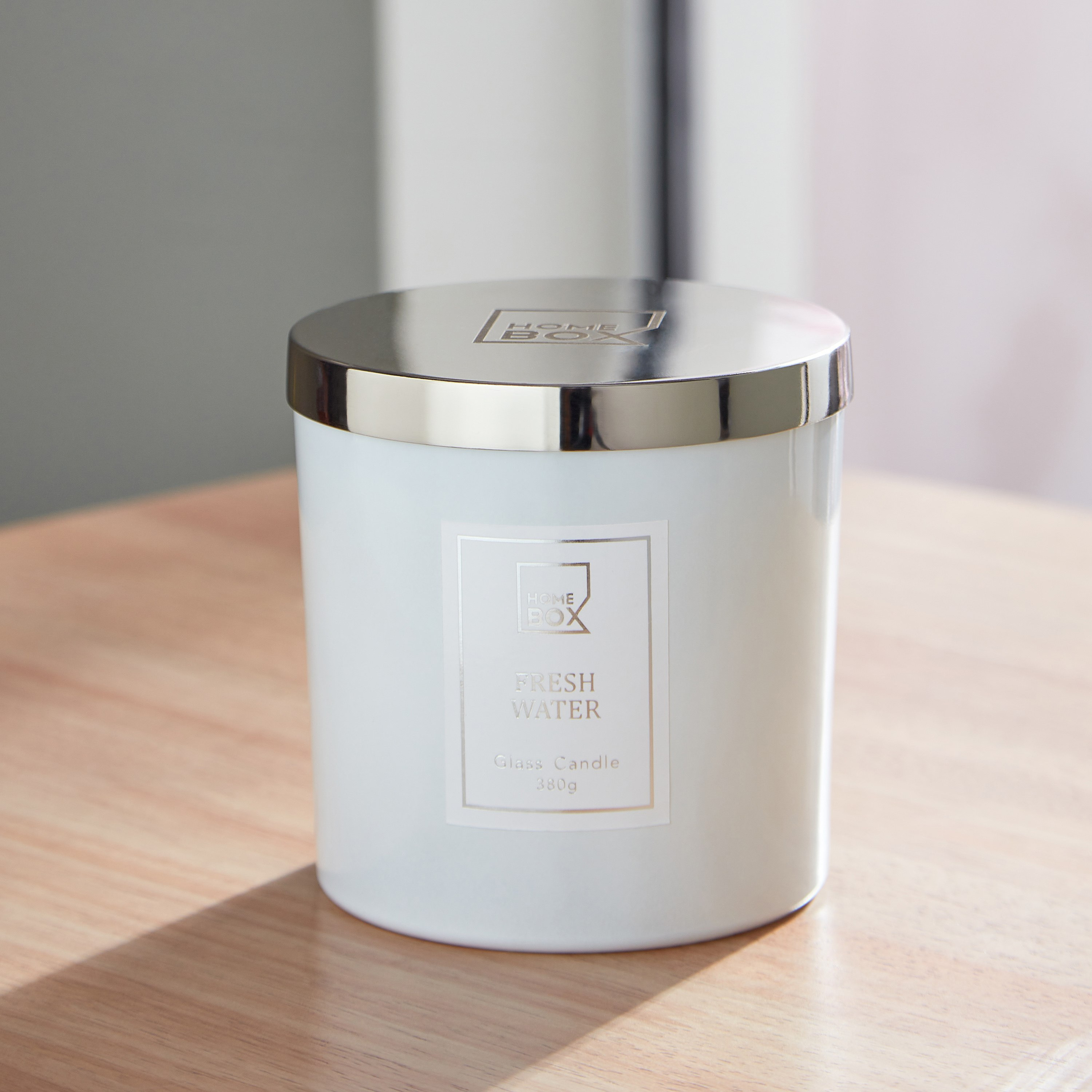 جرة شمعة معطرة بغطاء فريش ووتر من أبيض - 380 جم-hbxlivingroom-decorandaccessories-candles-image-1