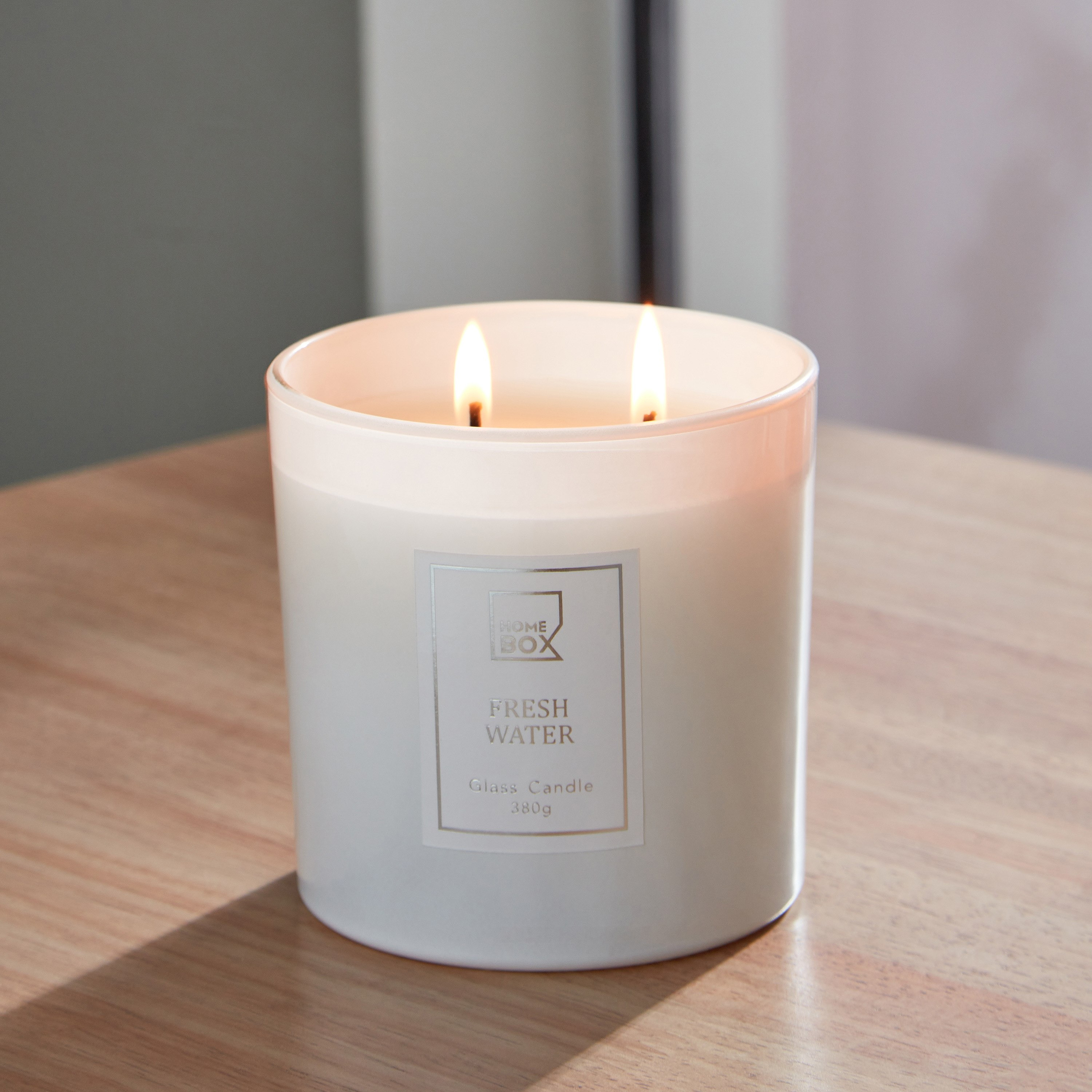 جرة شمعة معطرة بغطاء فريش ووتر من أبيض - 380 جم-hbxlivingroom-decorandaccessories-candles-image-2