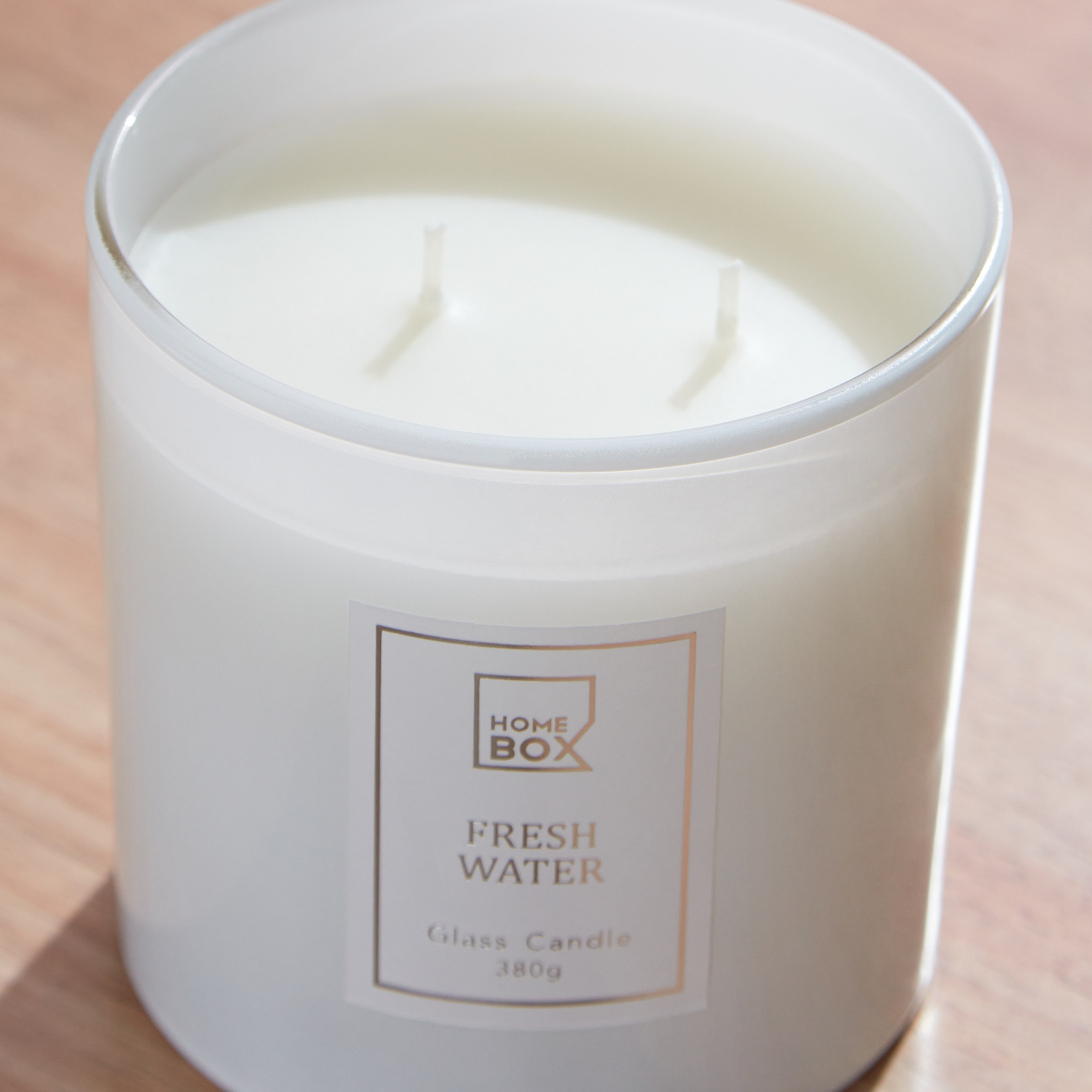 جرة شمعة معطرة بغطاء فريش ووتر من أبيض - 380 جم-hbxlivingroom-decorandaccessories-candles-image-3